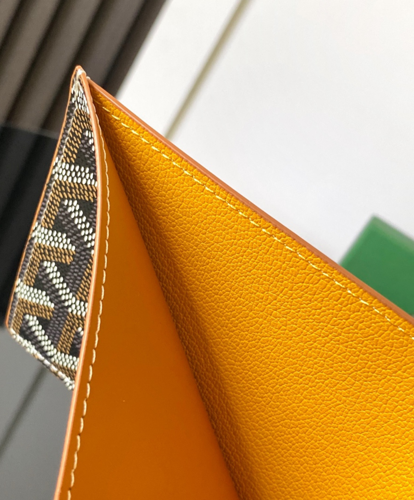 Saint-Florentin Wallet