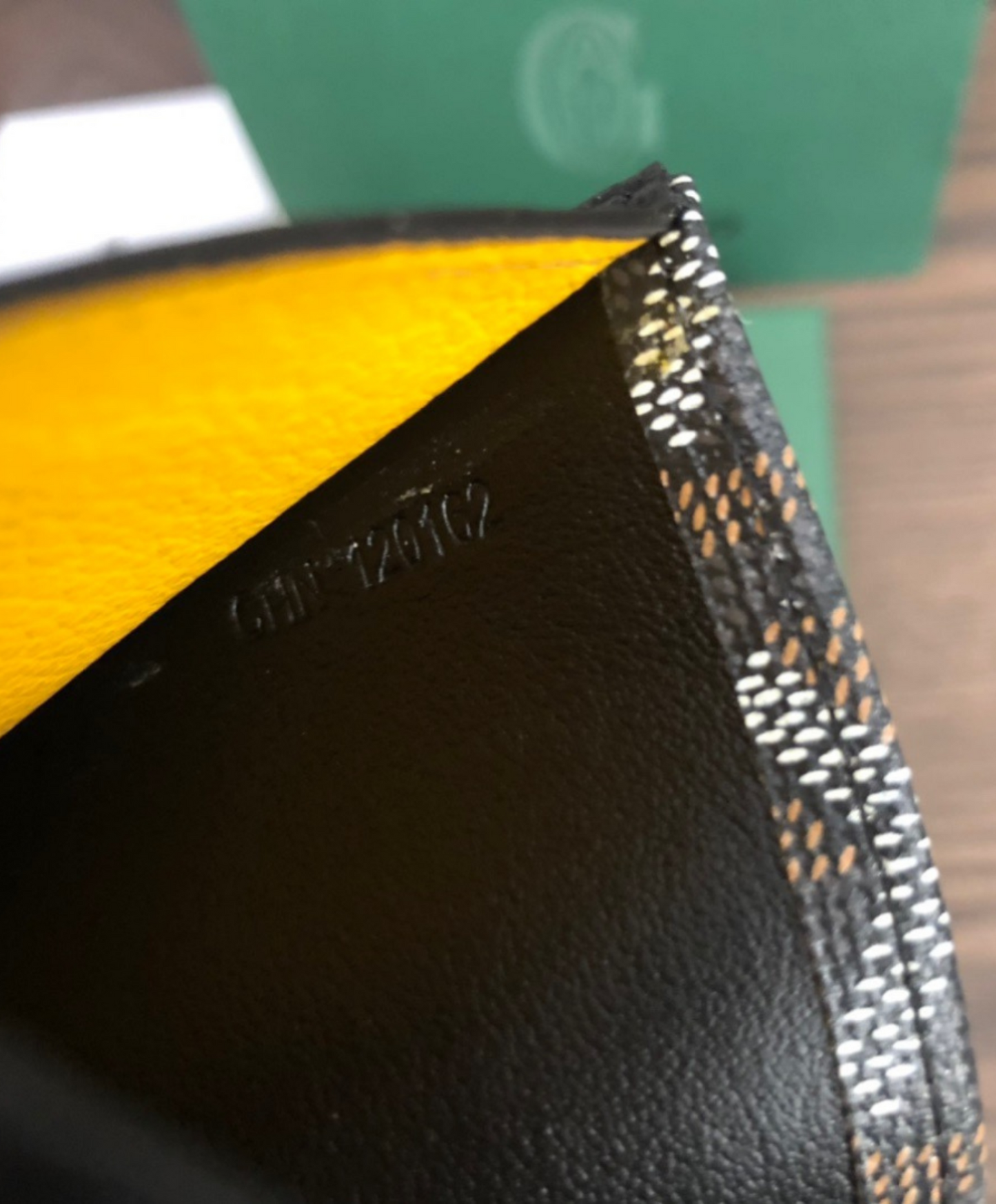 Saint-Pierre Card Wallet