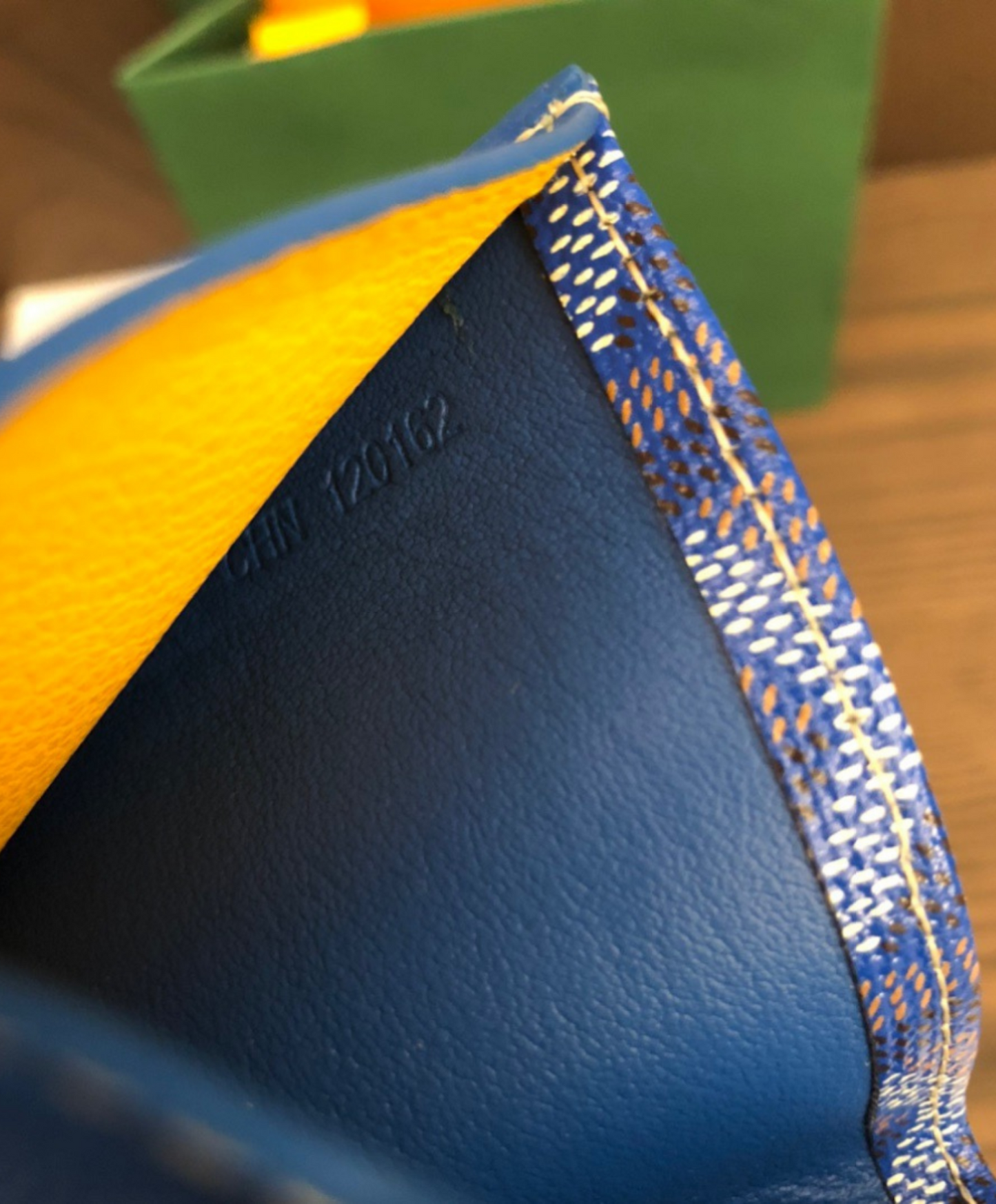 Saint-Pierre Card Wallet