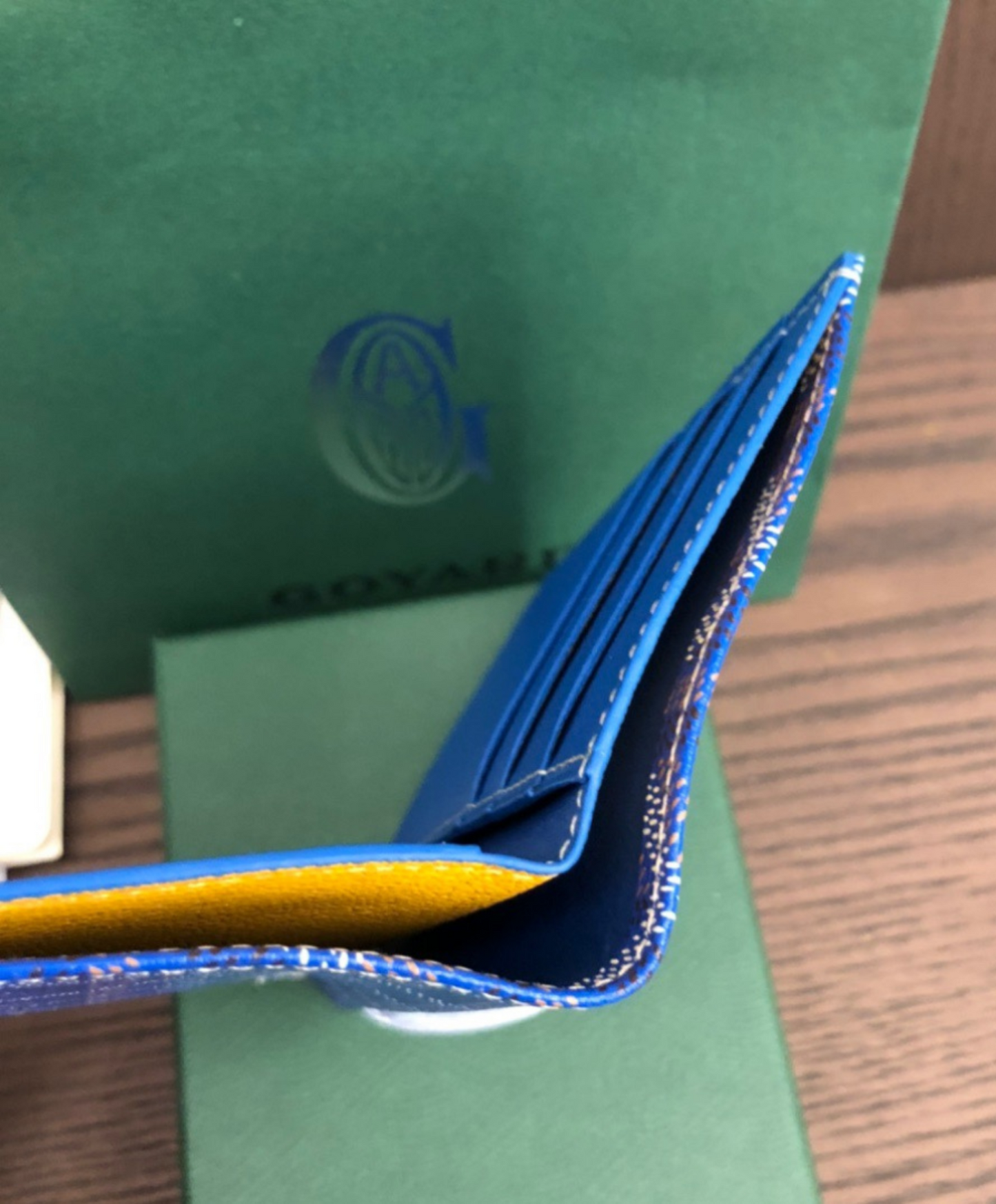 Saint-Pierre Card Wallet