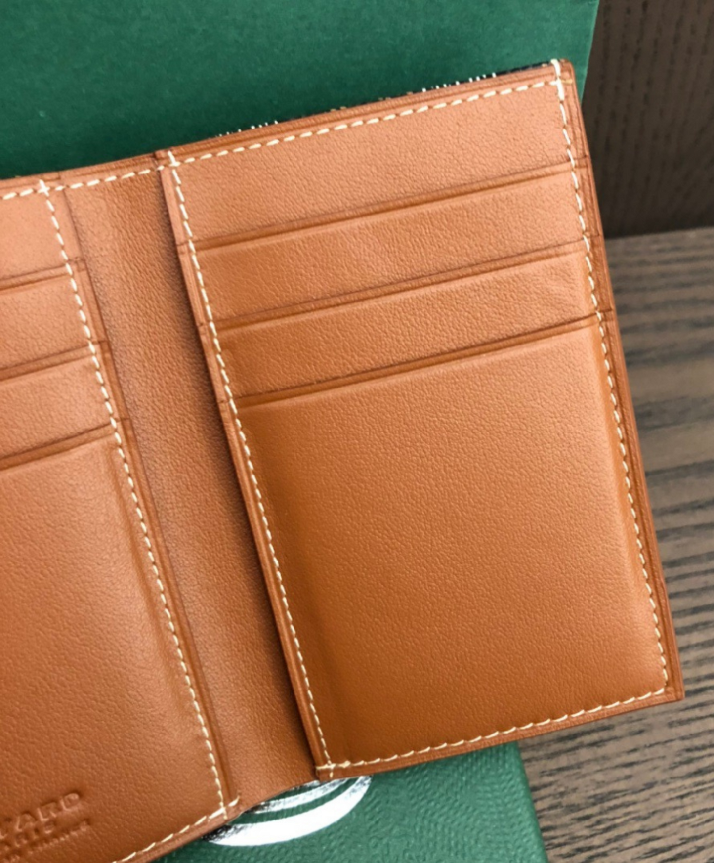 Saint-Pierre Card Wallet