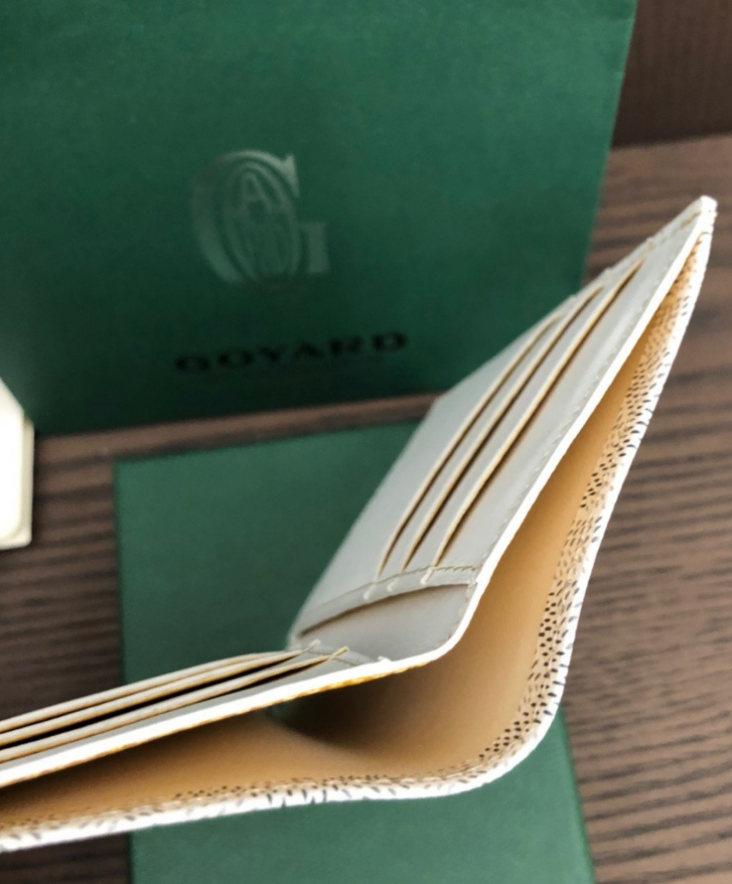 Saint-Pierre Card Wallet