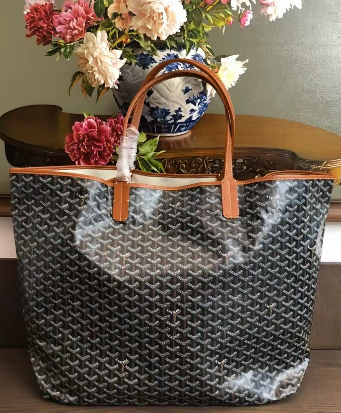 Saint Louis GM Bag