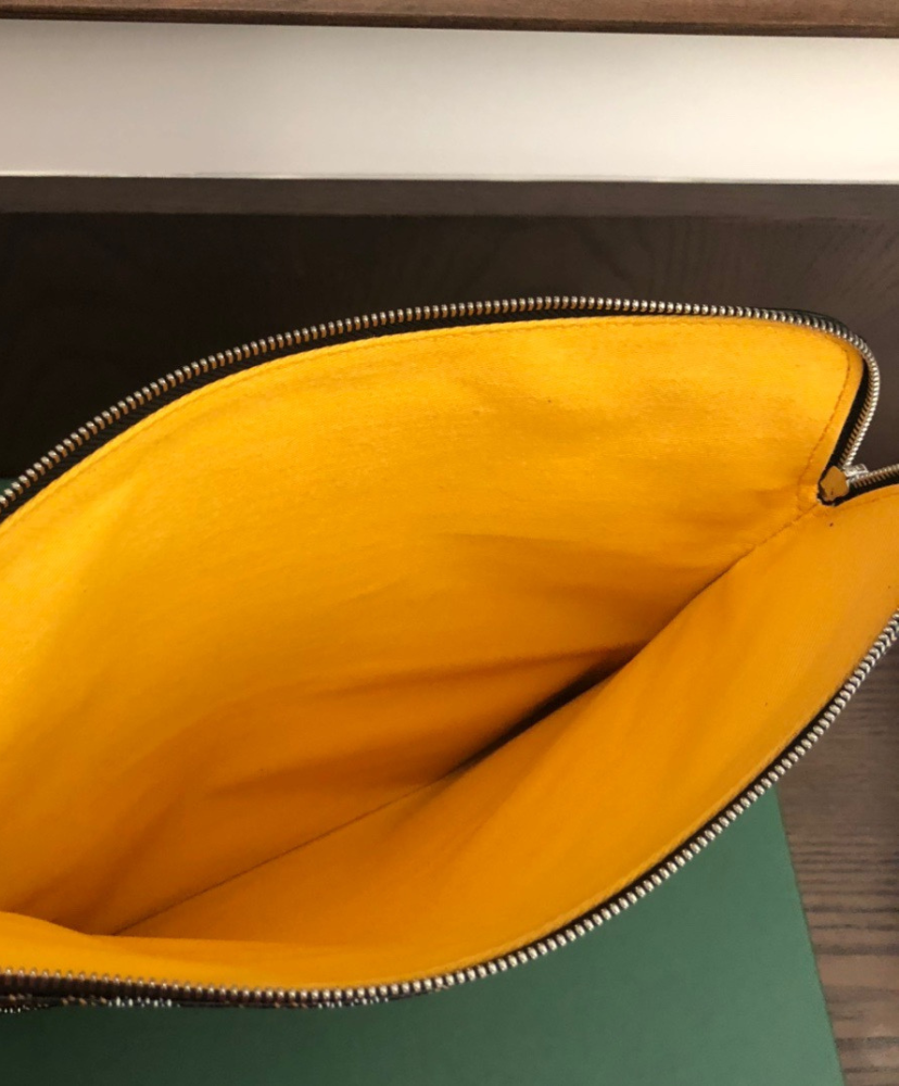Sainte-Marie MM Clutch
