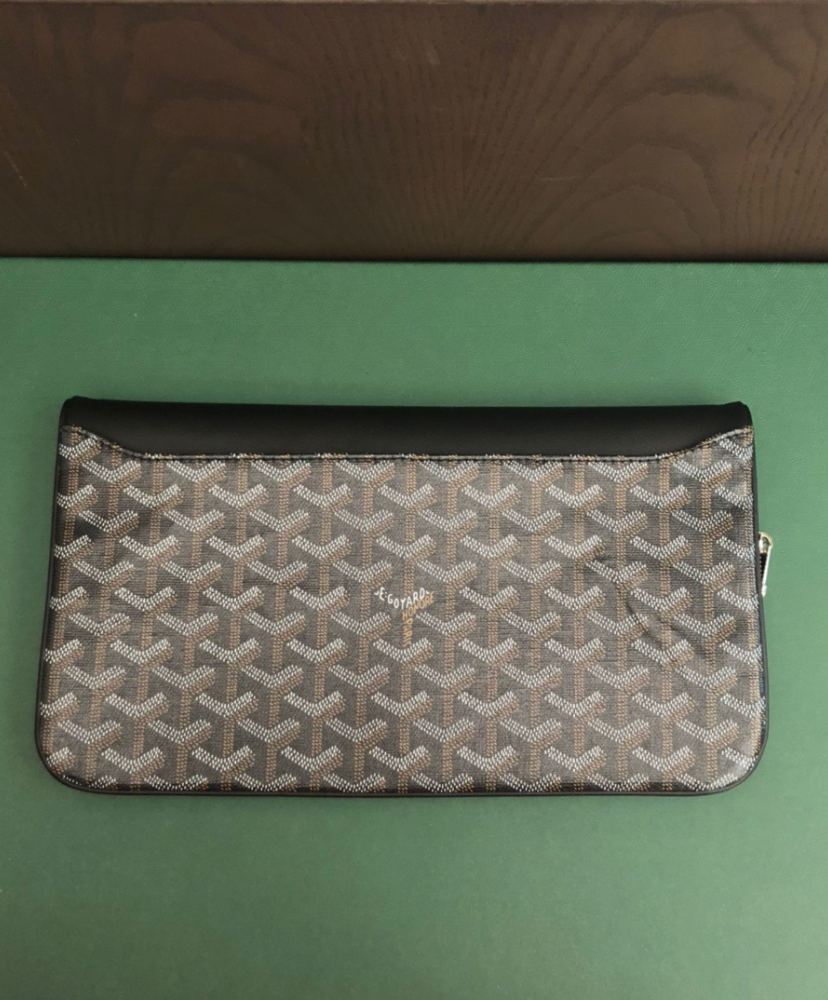 Sainte-Marie MM Clutch