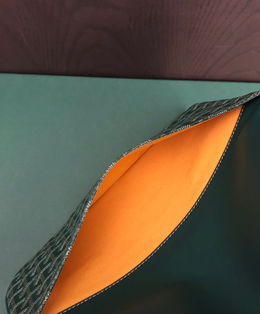 Sainte-Marie MM Clutch