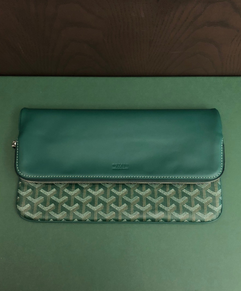 Sainte-Marie MM Clutch