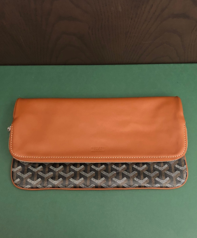 Sainte-Marie MM Clutch