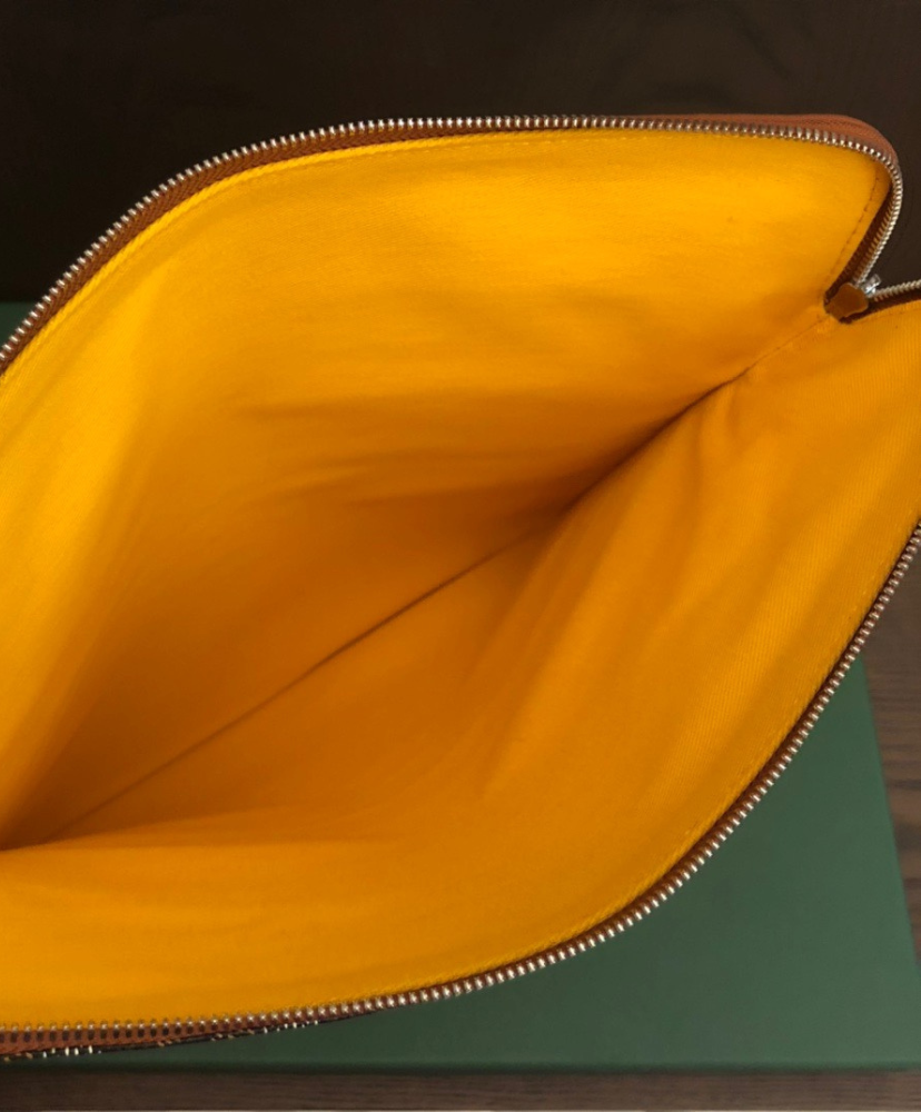 Sainte-Marie MM Clutch