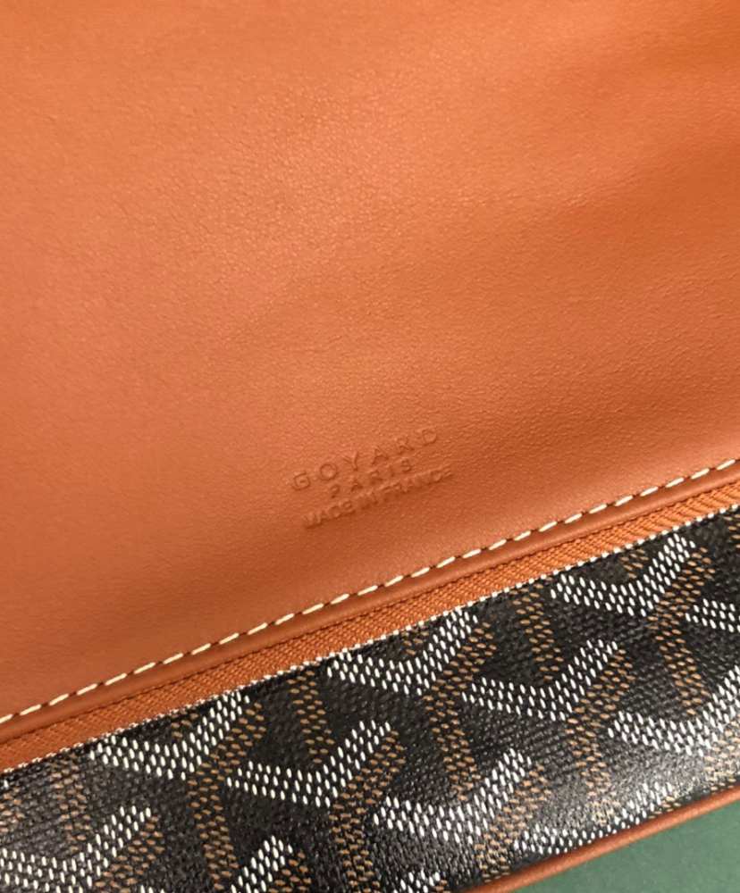 Sainte-Marie MM Clutch