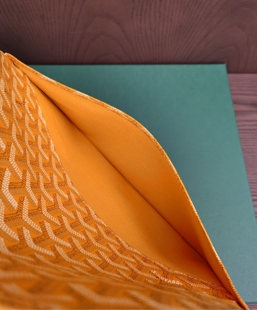 Sainte-Marie MM Clutch