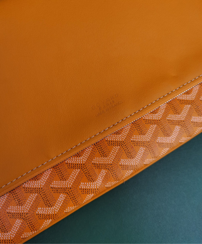 Sainte-Marie MM Clutch