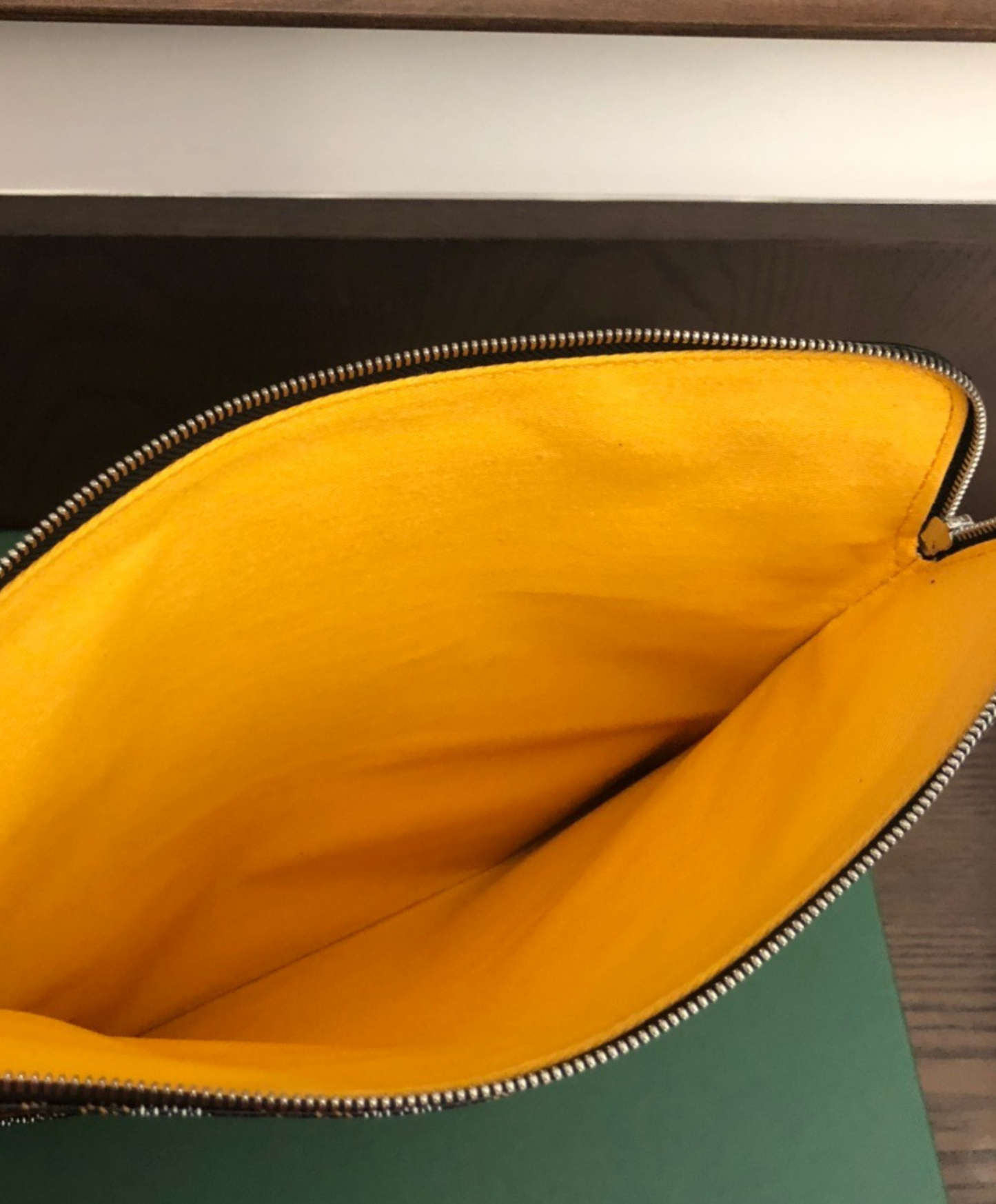 Sainte-Marie MM Clutch