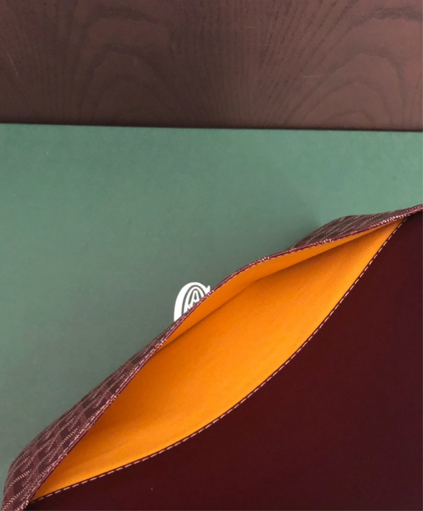 Sainte-Marie MM Clutch