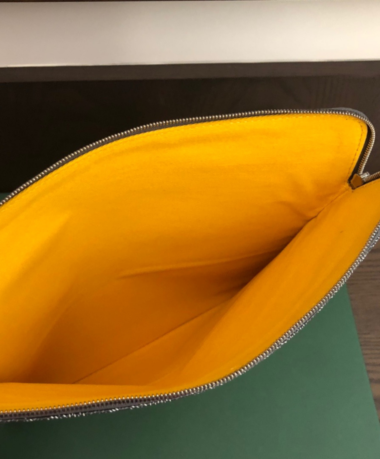 Sainte-Marie MM Clutch