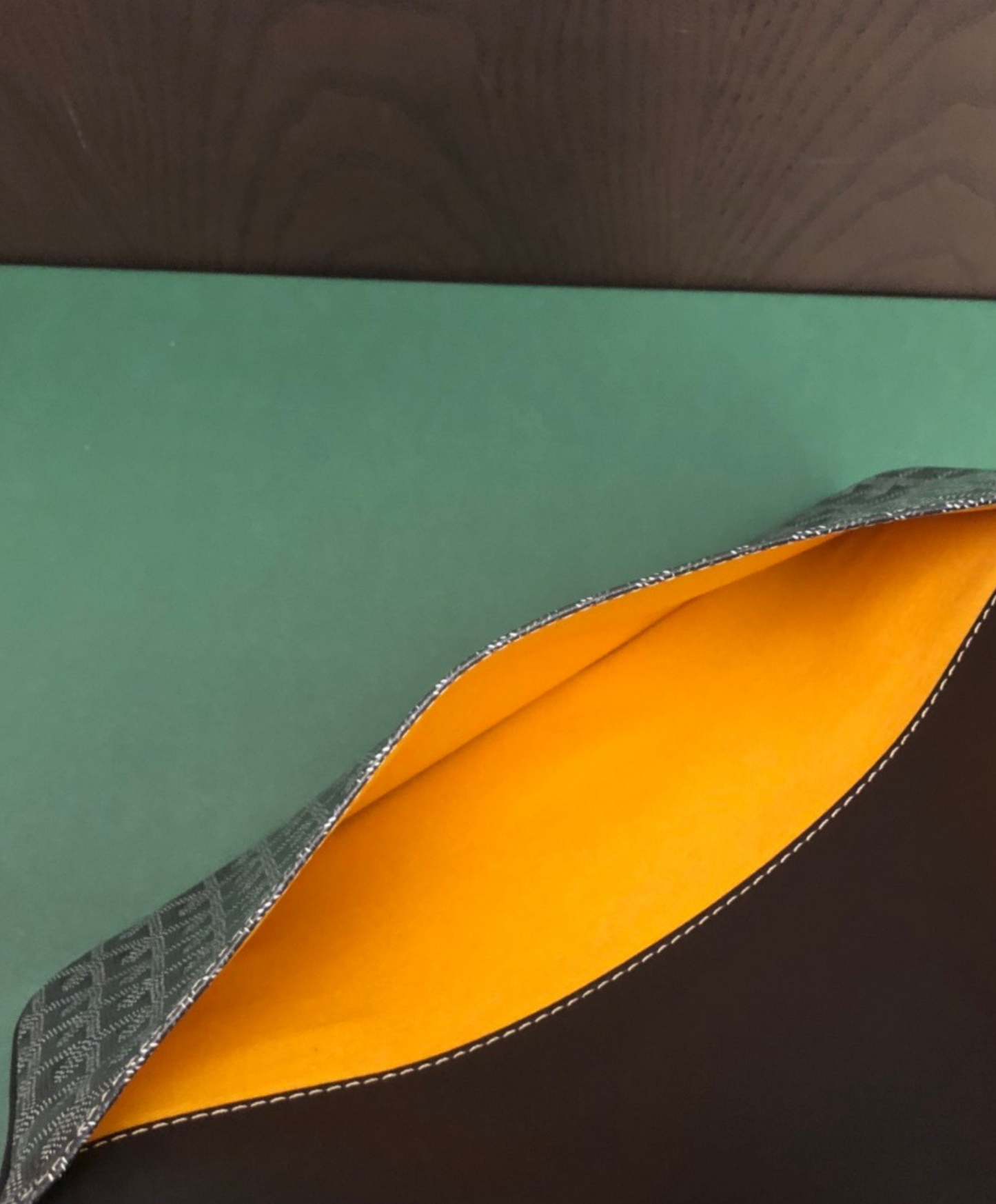 Sainte-Marie MM Clutch