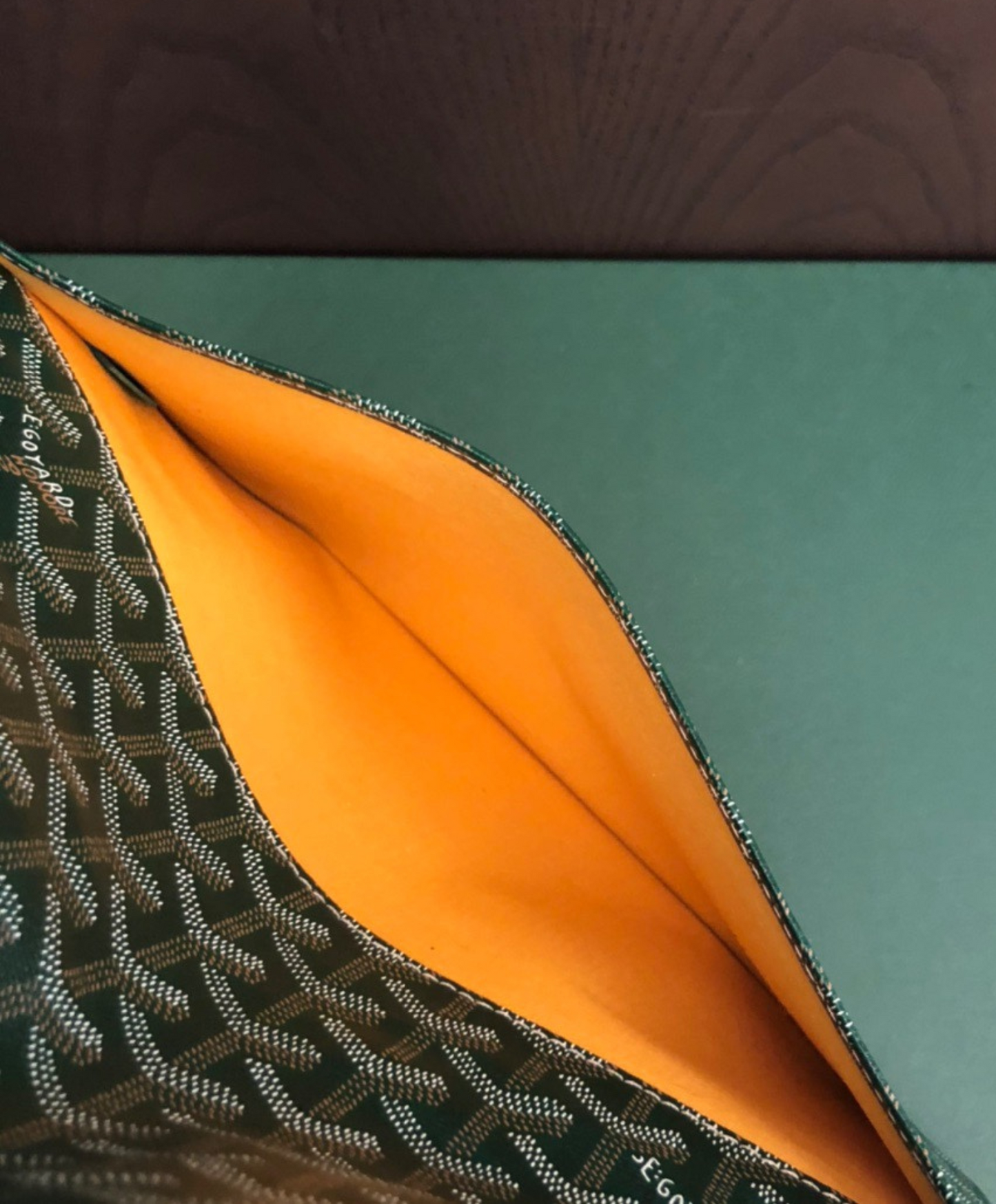 Sainte-Marie MM Clutch