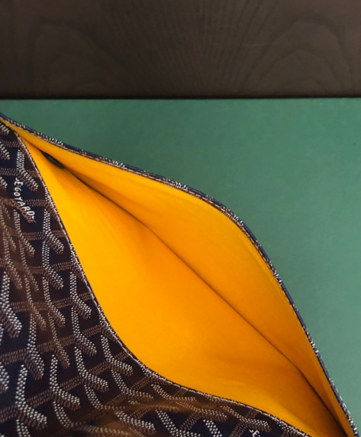 Sainte-Marie MM Clutch