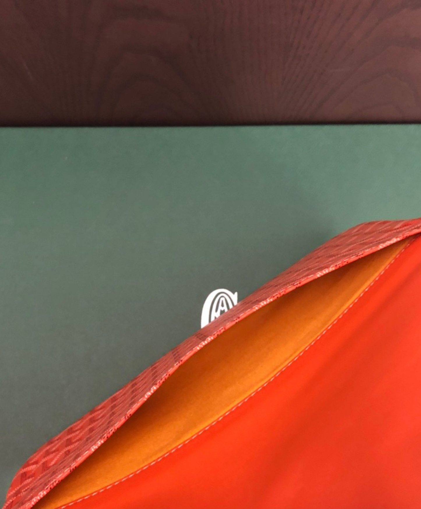 Sainte-Marie MM Clutch