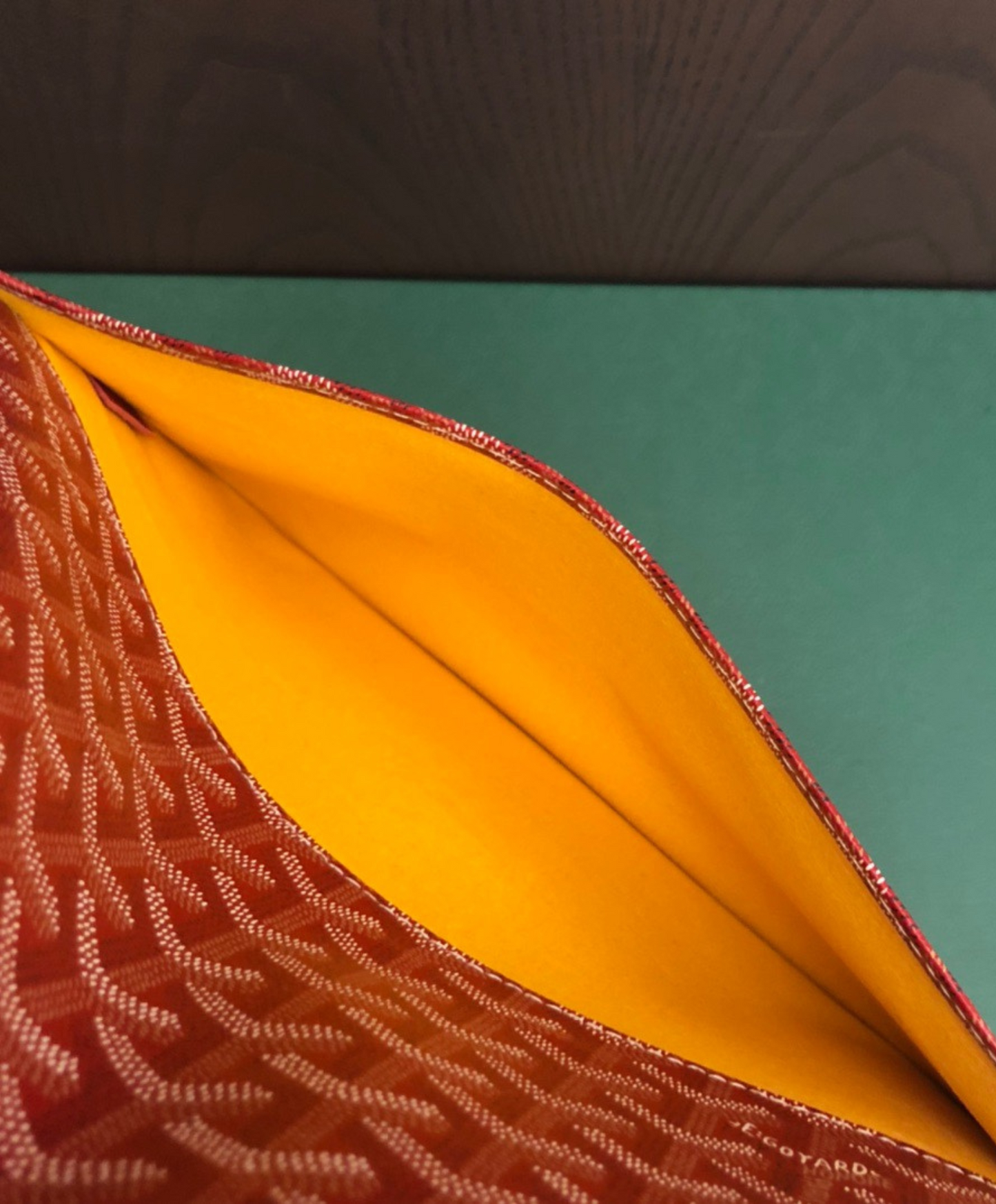 Sainte-Marie MM Clutch