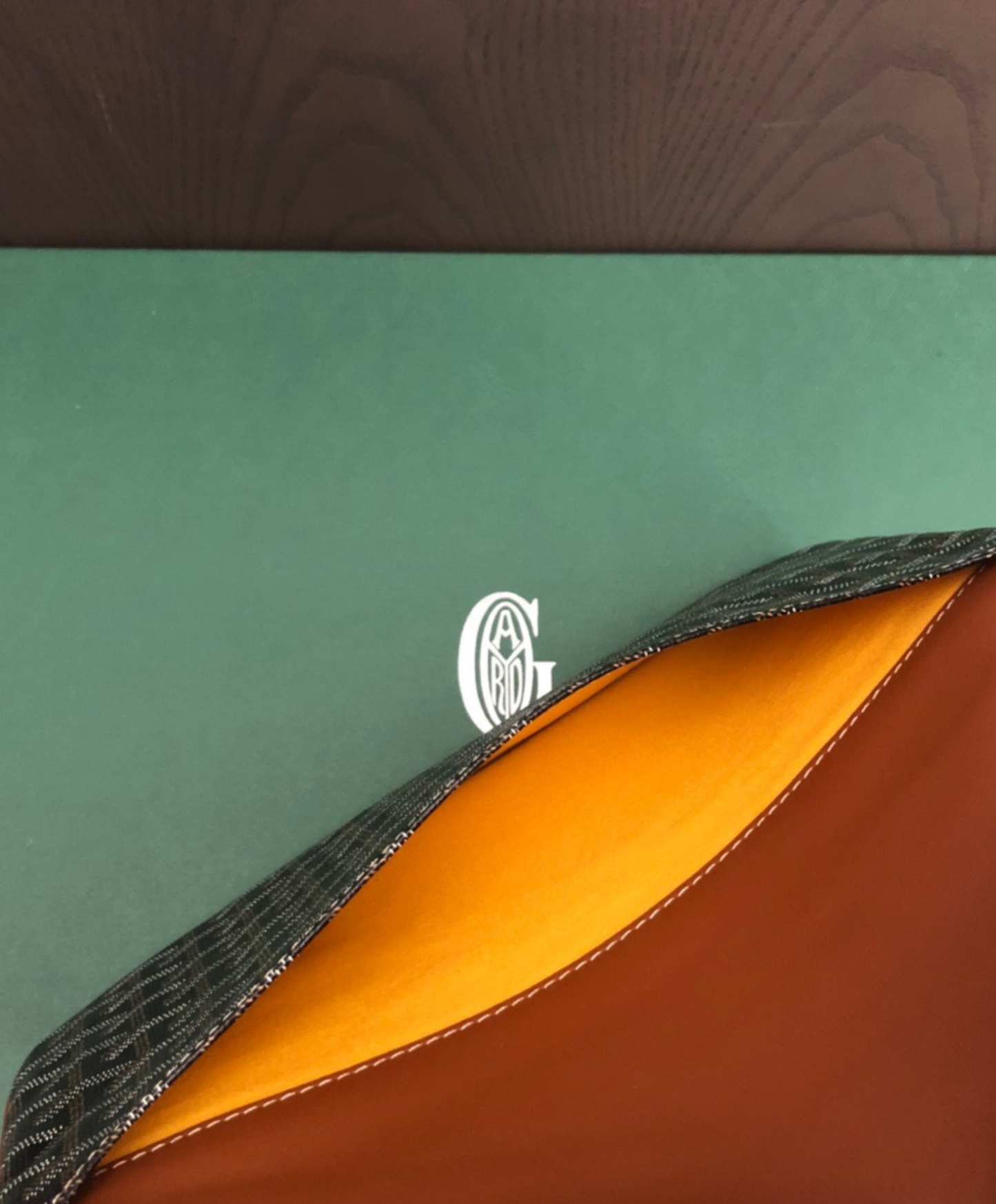 Sainte-Marie MM Clutch