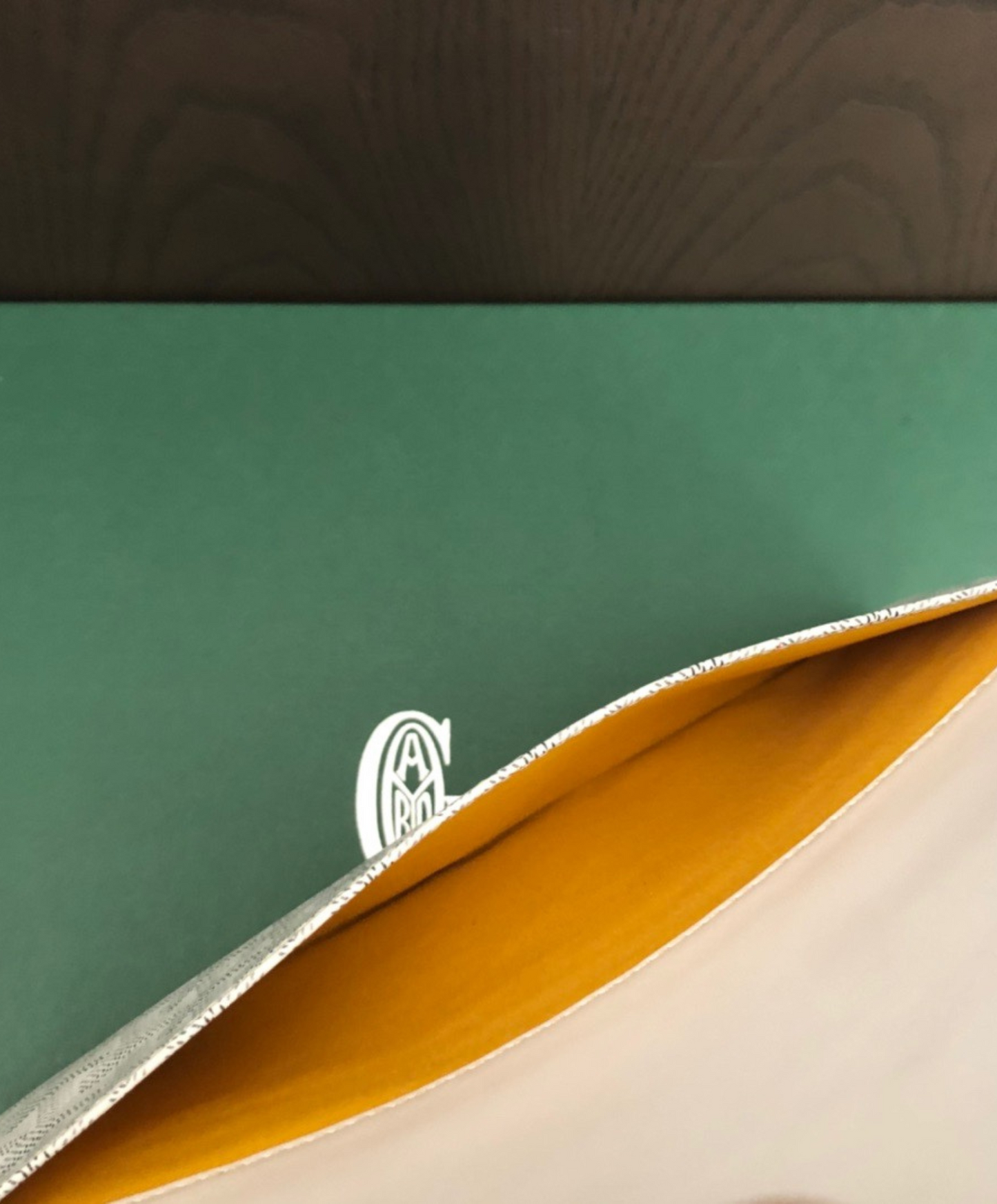 Sainte-Marie MM Clutch