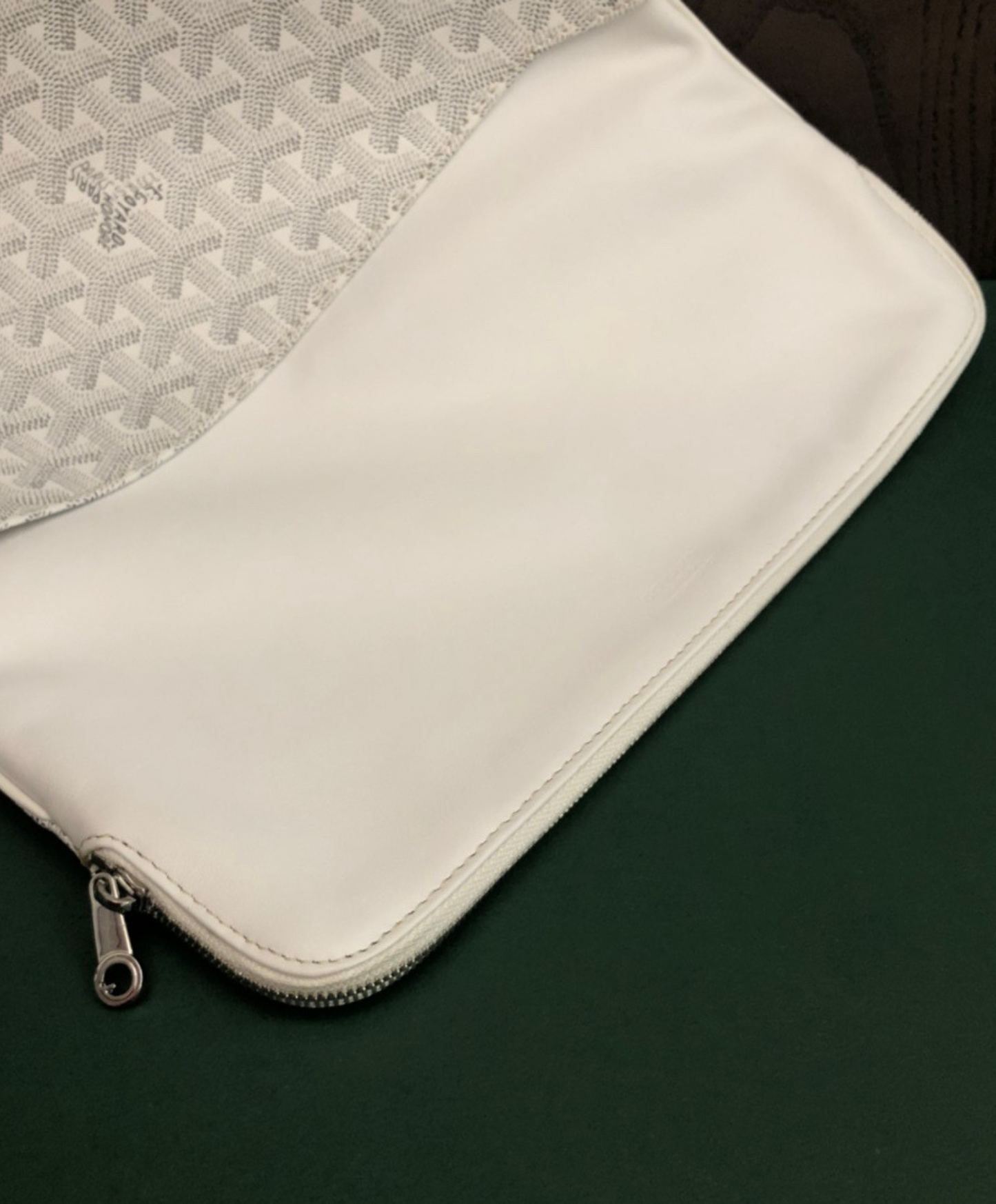 Sainte-Marie MM Clutch