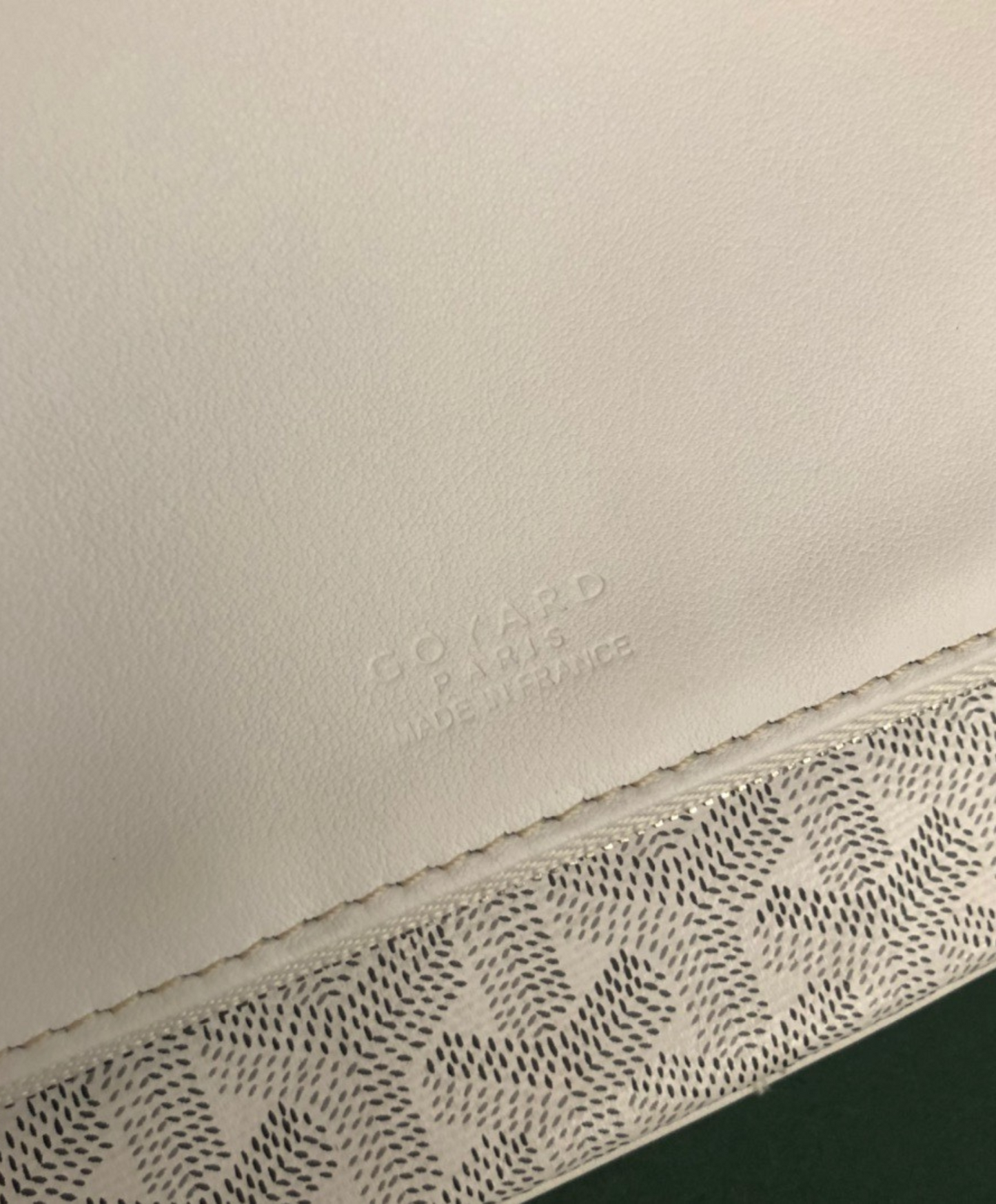 Sainte-Marie MM Clutch
