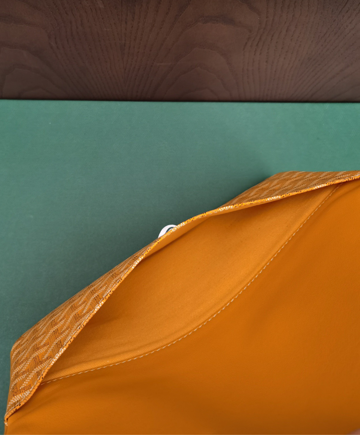 Sainte-Marie MM Clutch