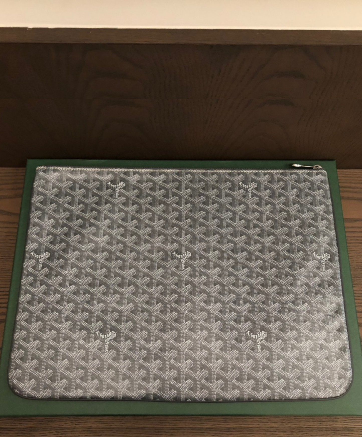 Senat GM Pouch