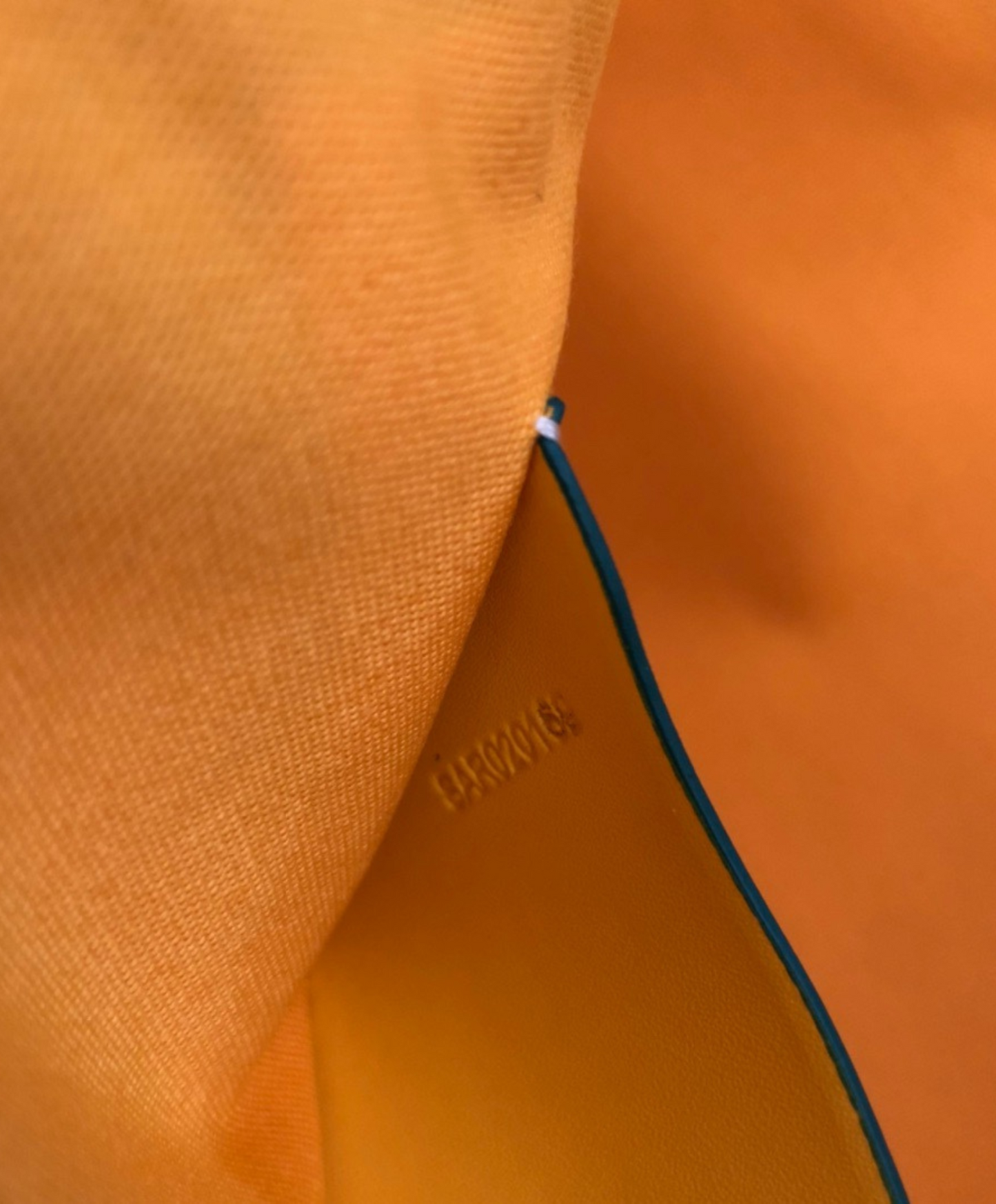Senat GM Pouch
