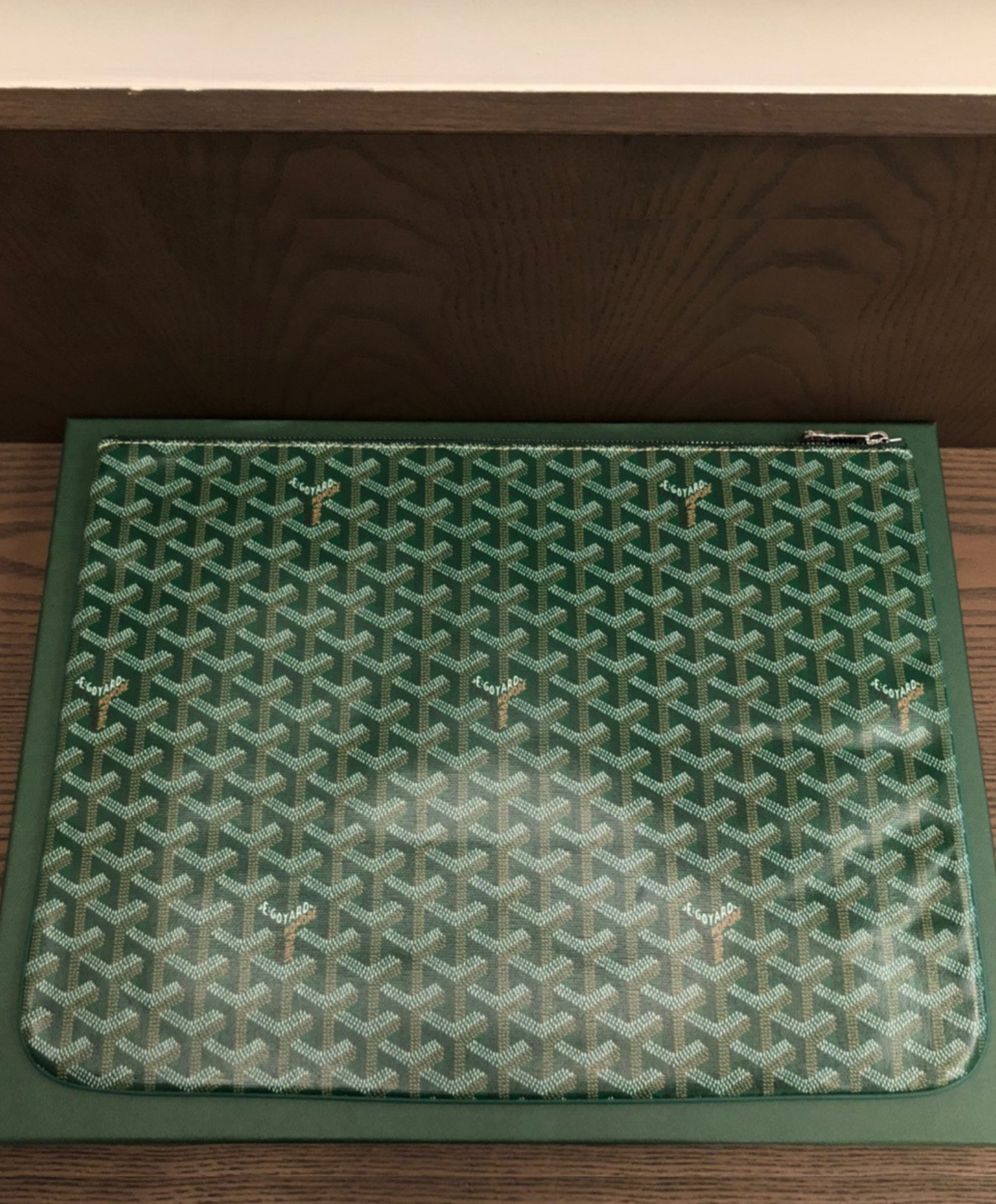 Senat GM Pouch