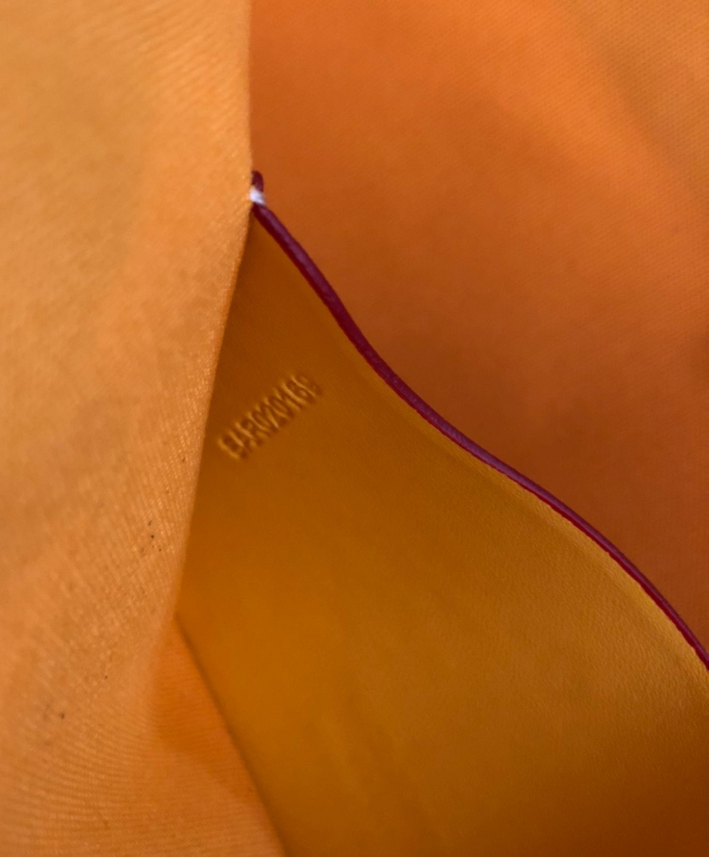 Senat GM Pouch