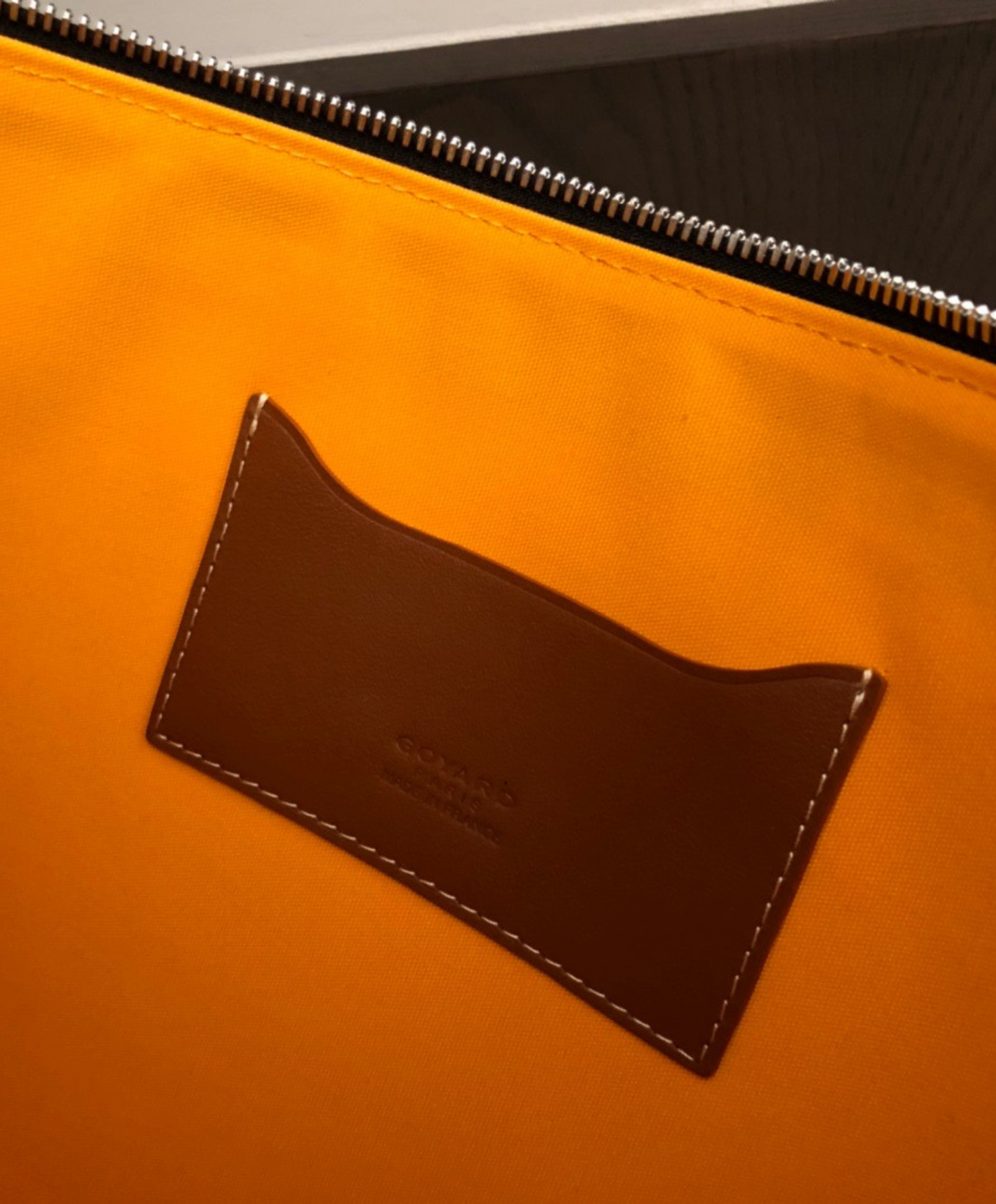 Senat GM Pouch