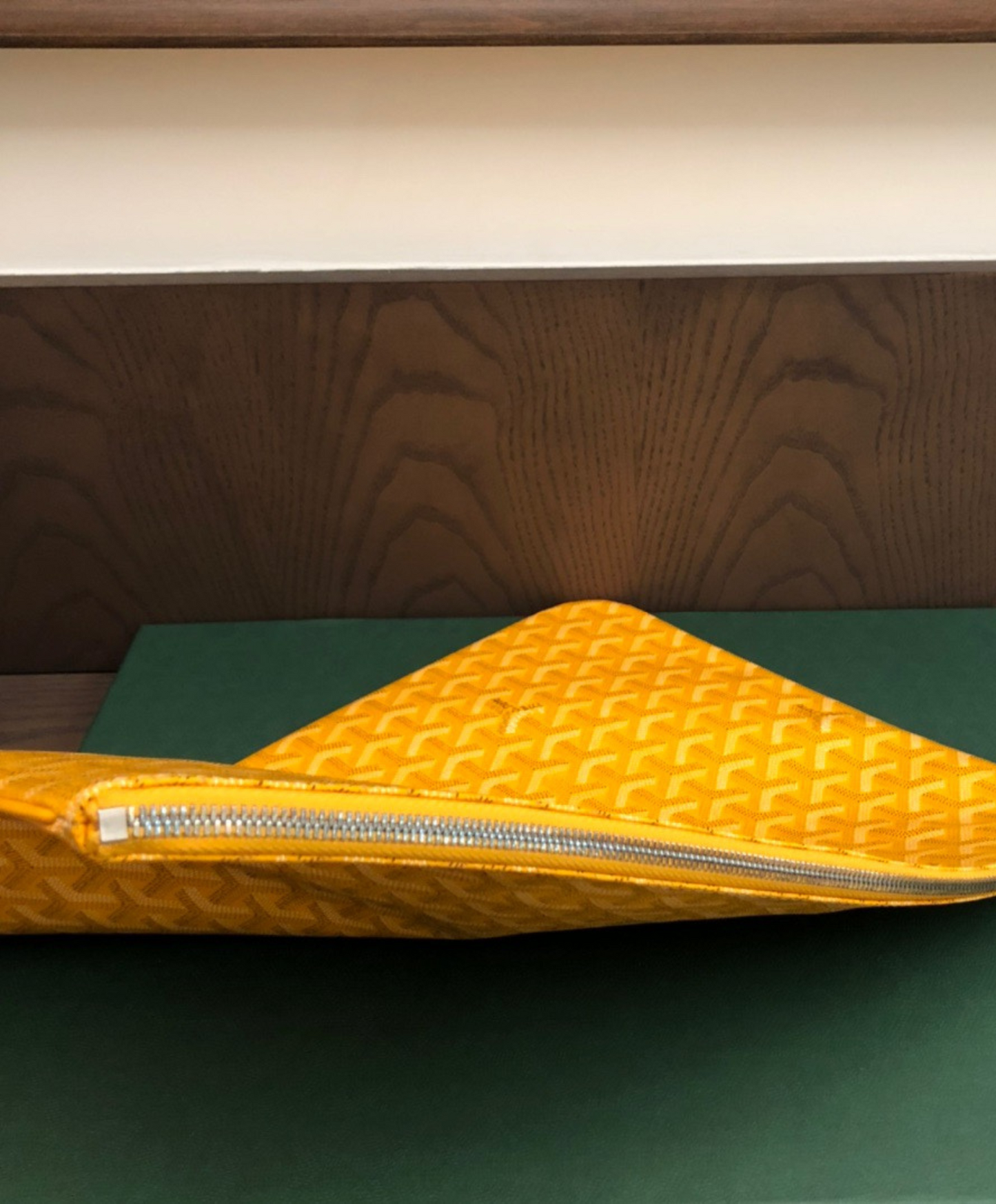 Senat GM Pouch