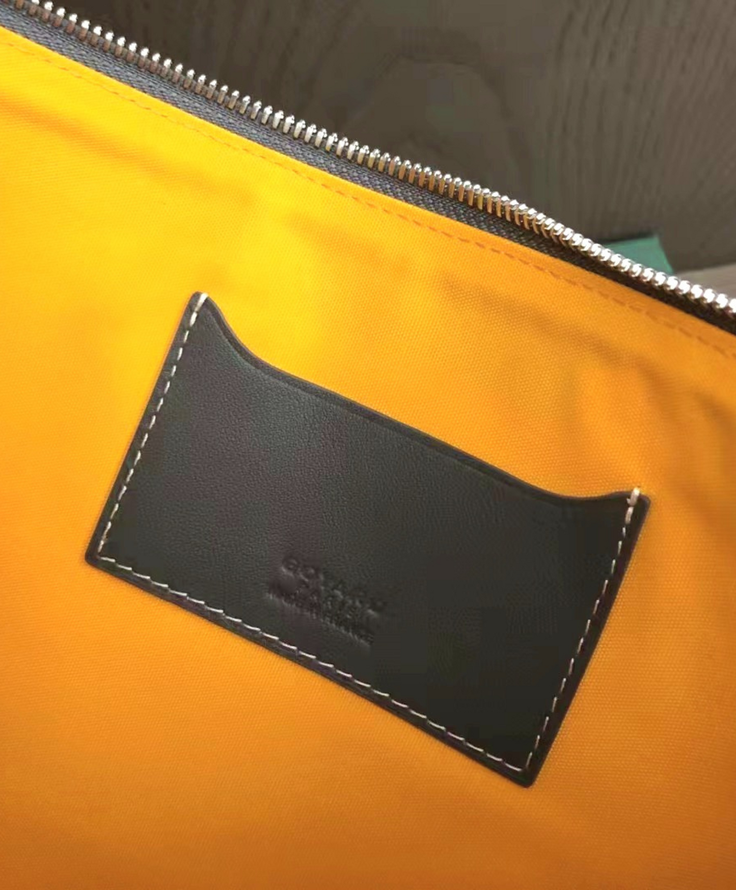 Senat MGM Pouch