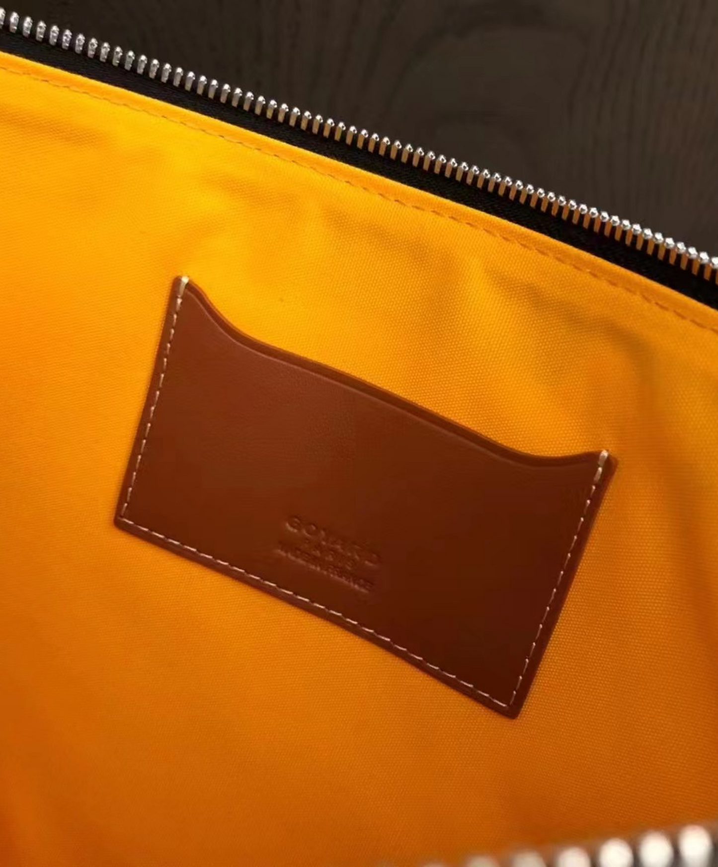 Senat MGM Pouch