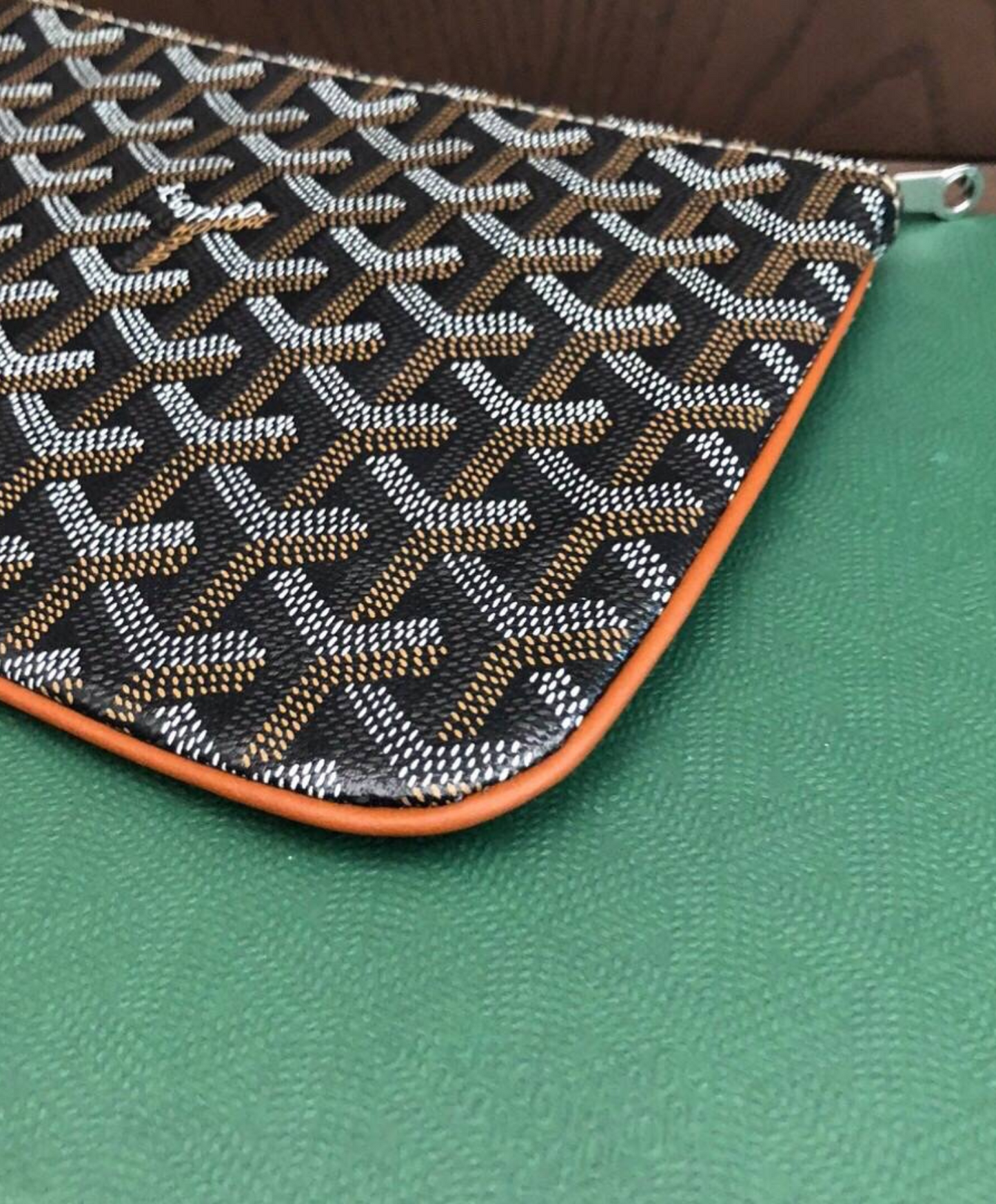 Senat PM Pouch