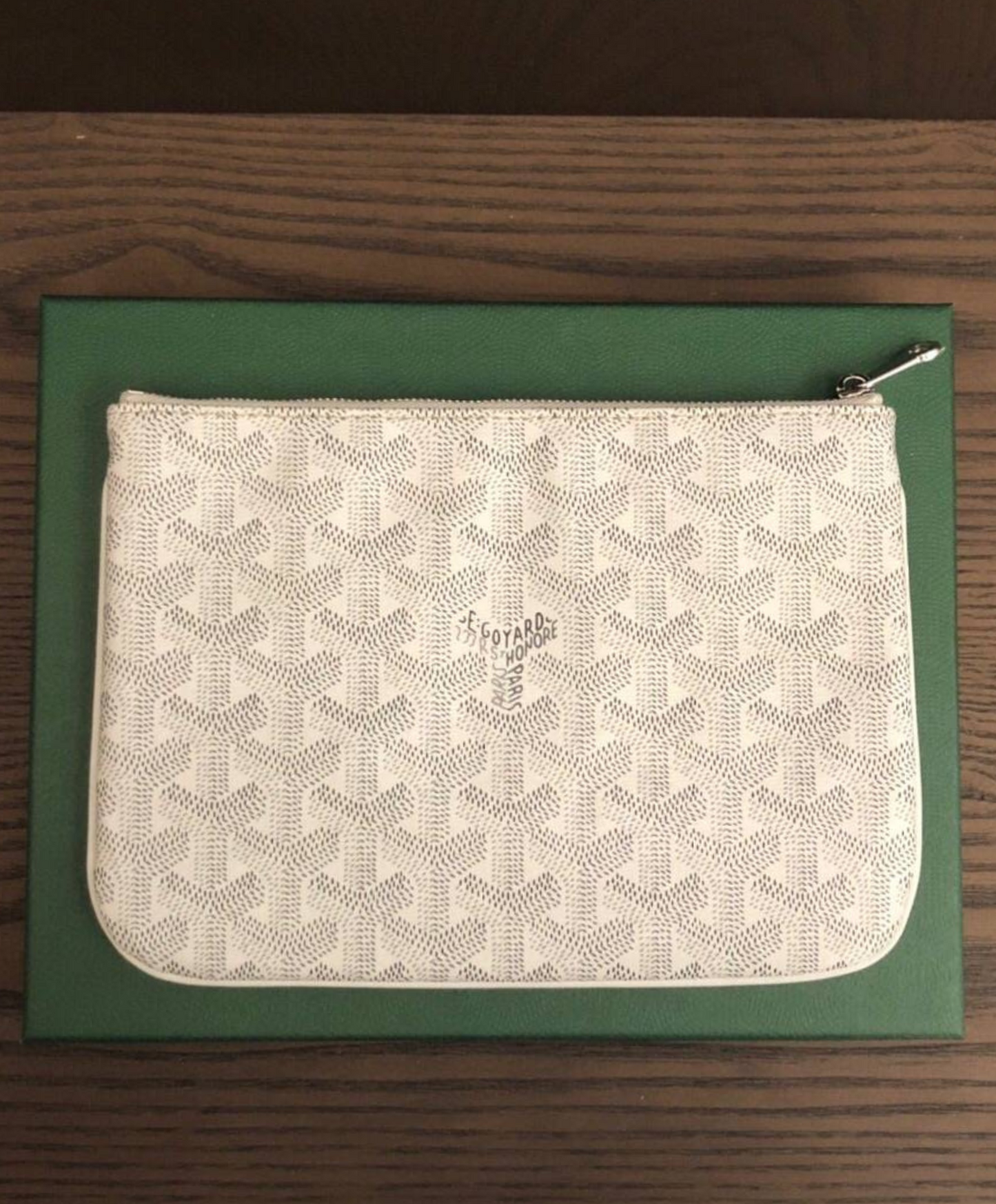Senat PM Pouch