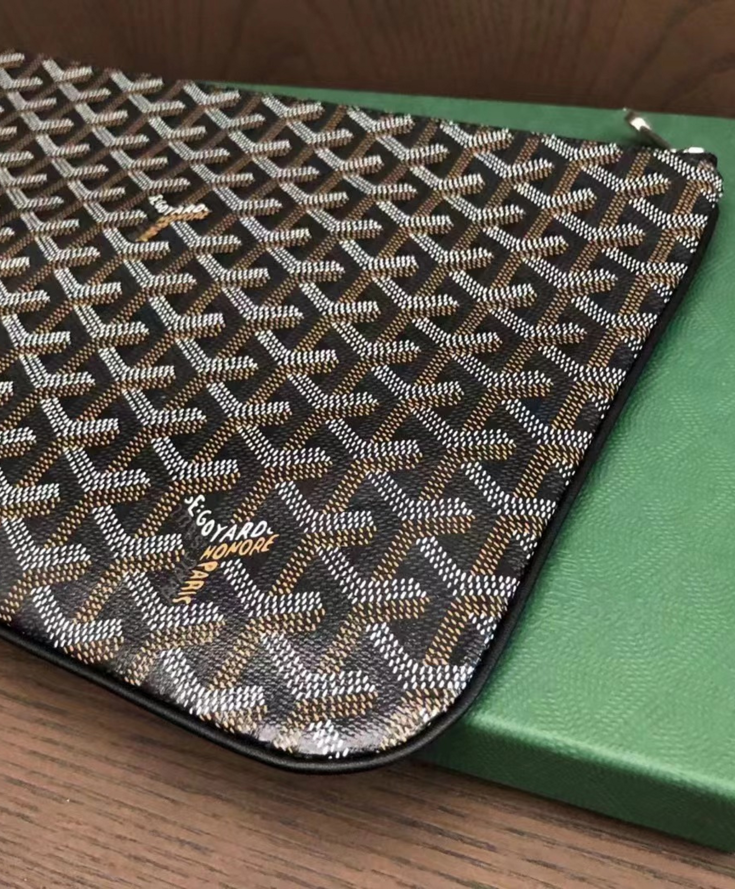 Senat MM Pouch