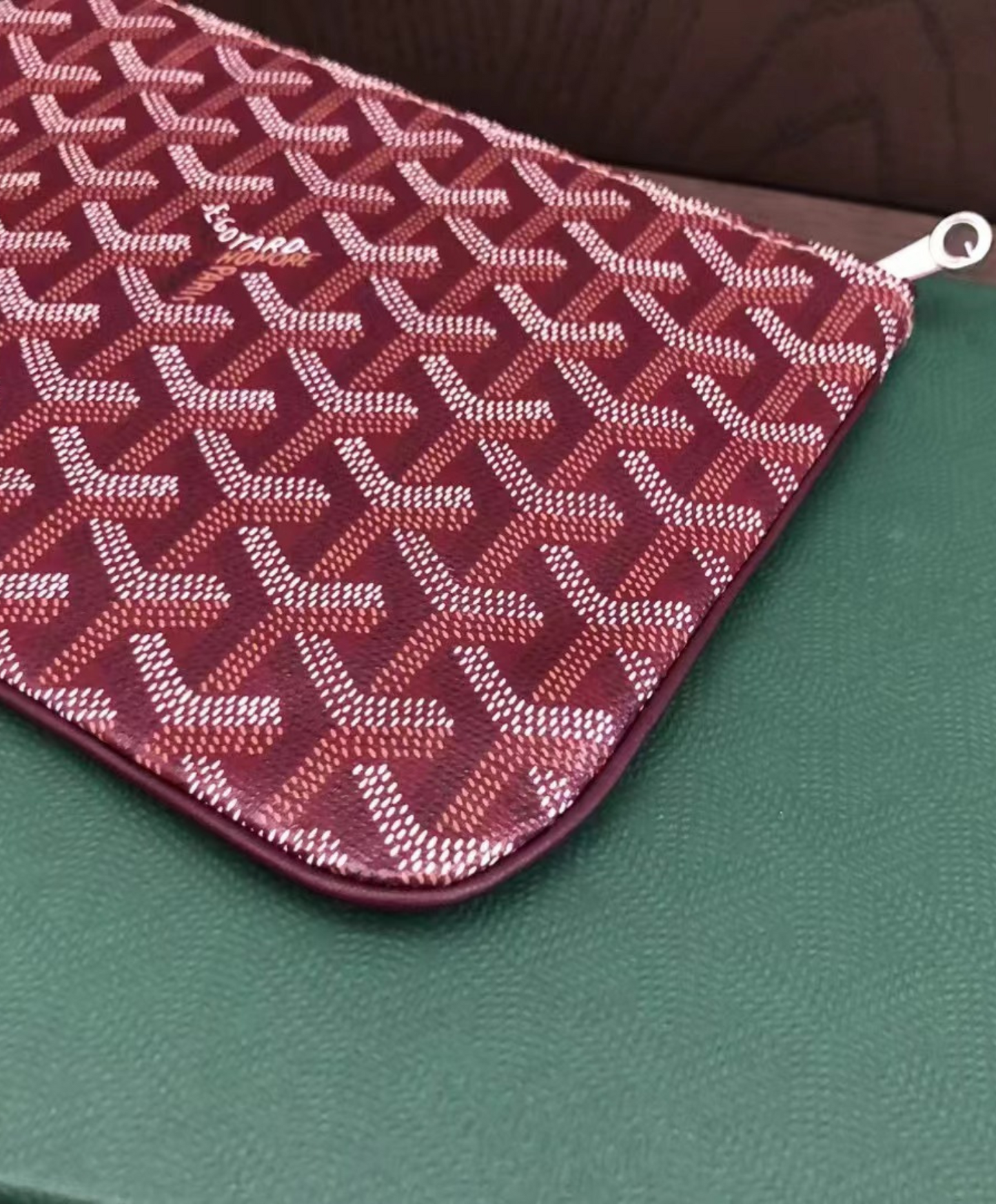 Senat PM Pouch