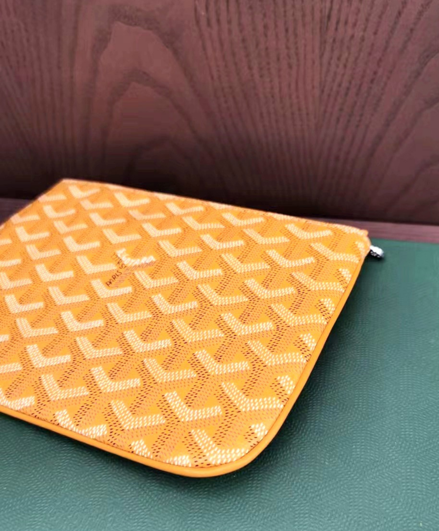 Senat PM Pouch
