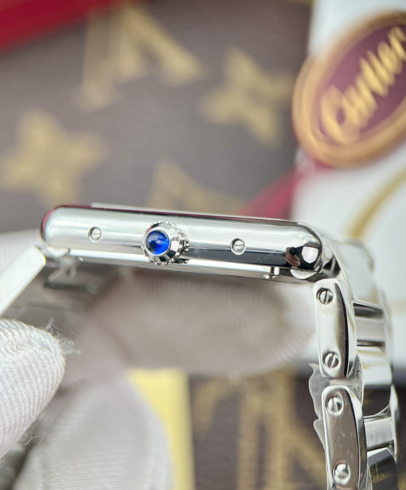 Tank Must De Cartier Watch 33