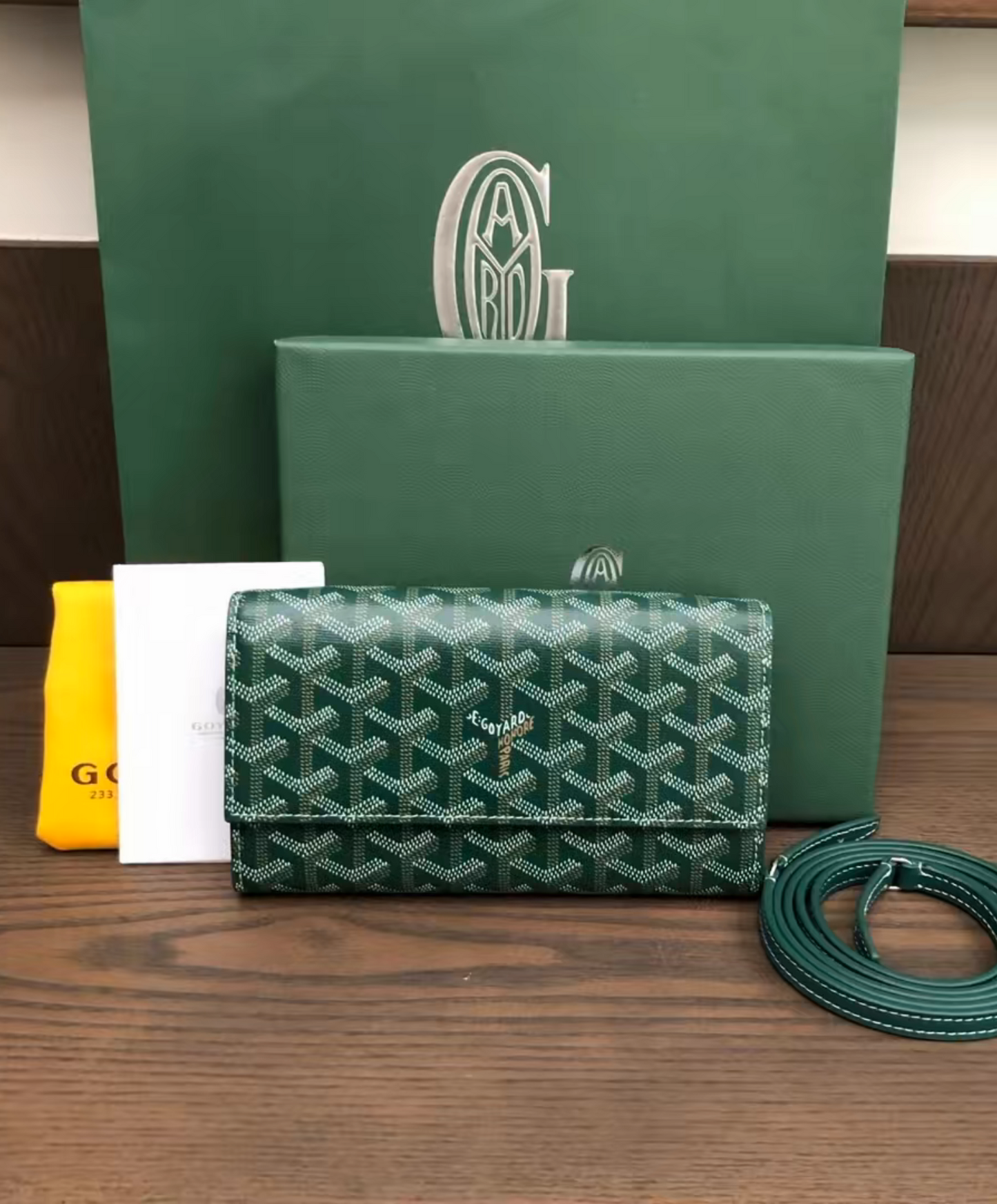 Varenne Continental Wallet