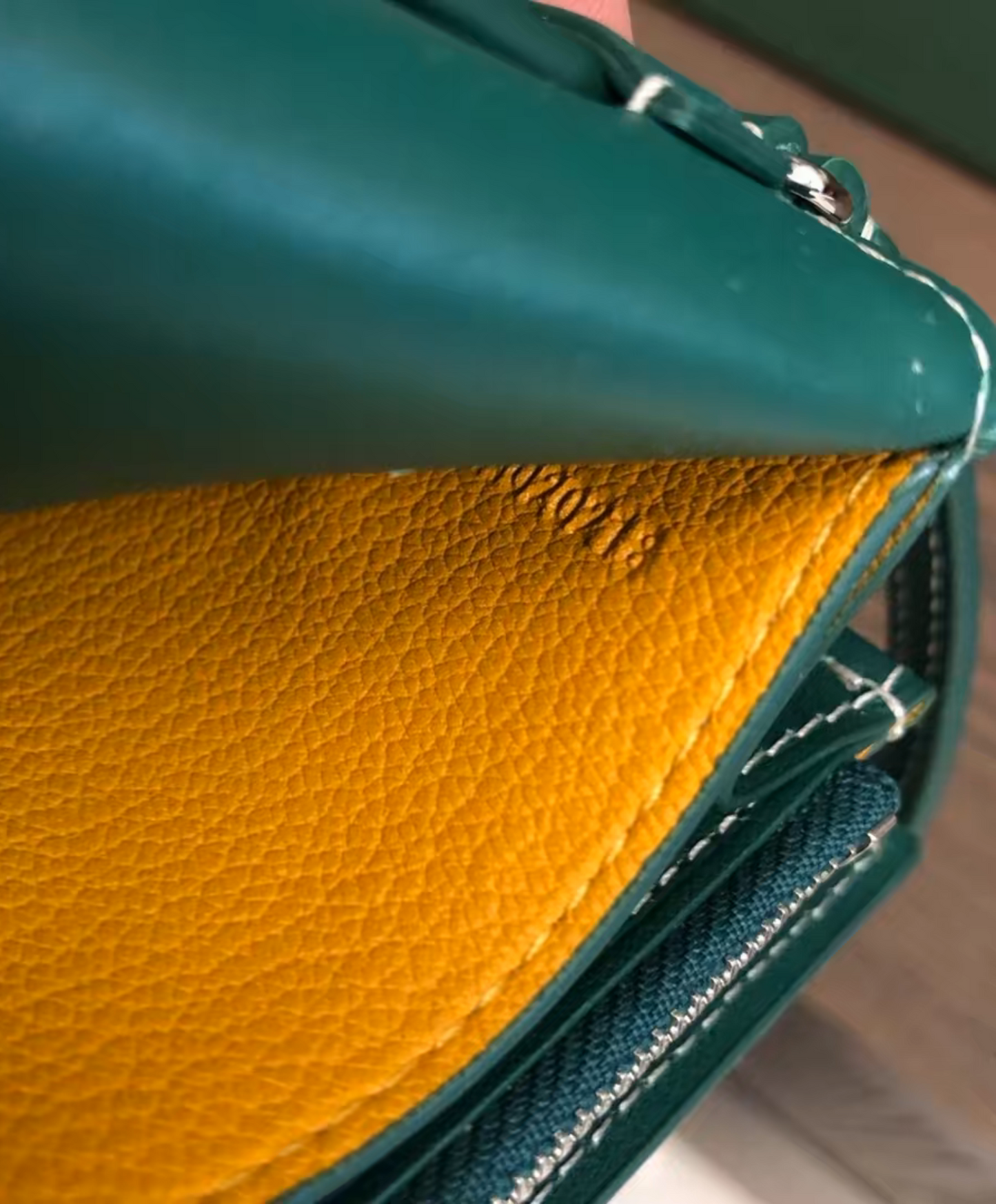Varenne Continental Wallet