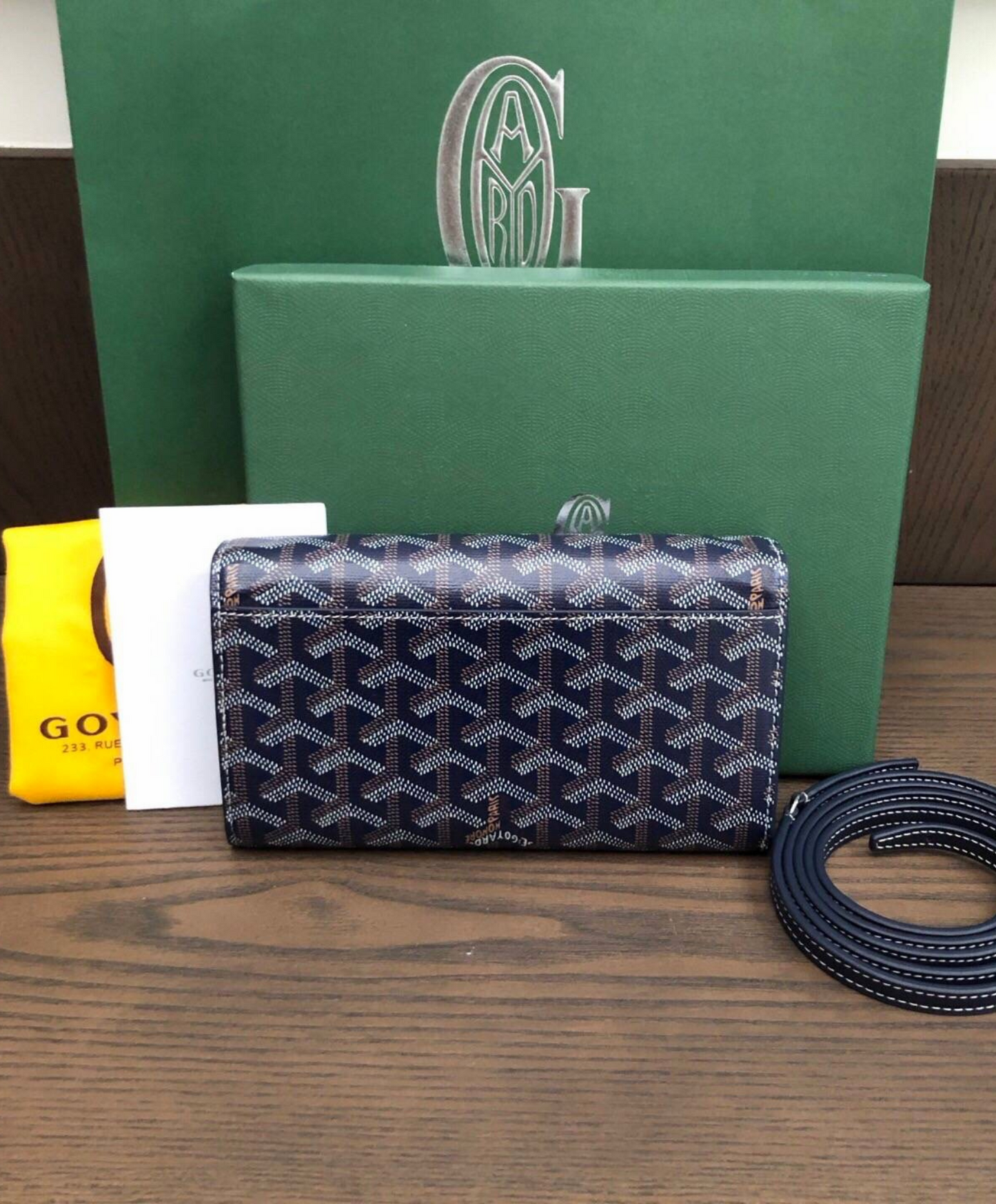 Varenne Continental Wallet