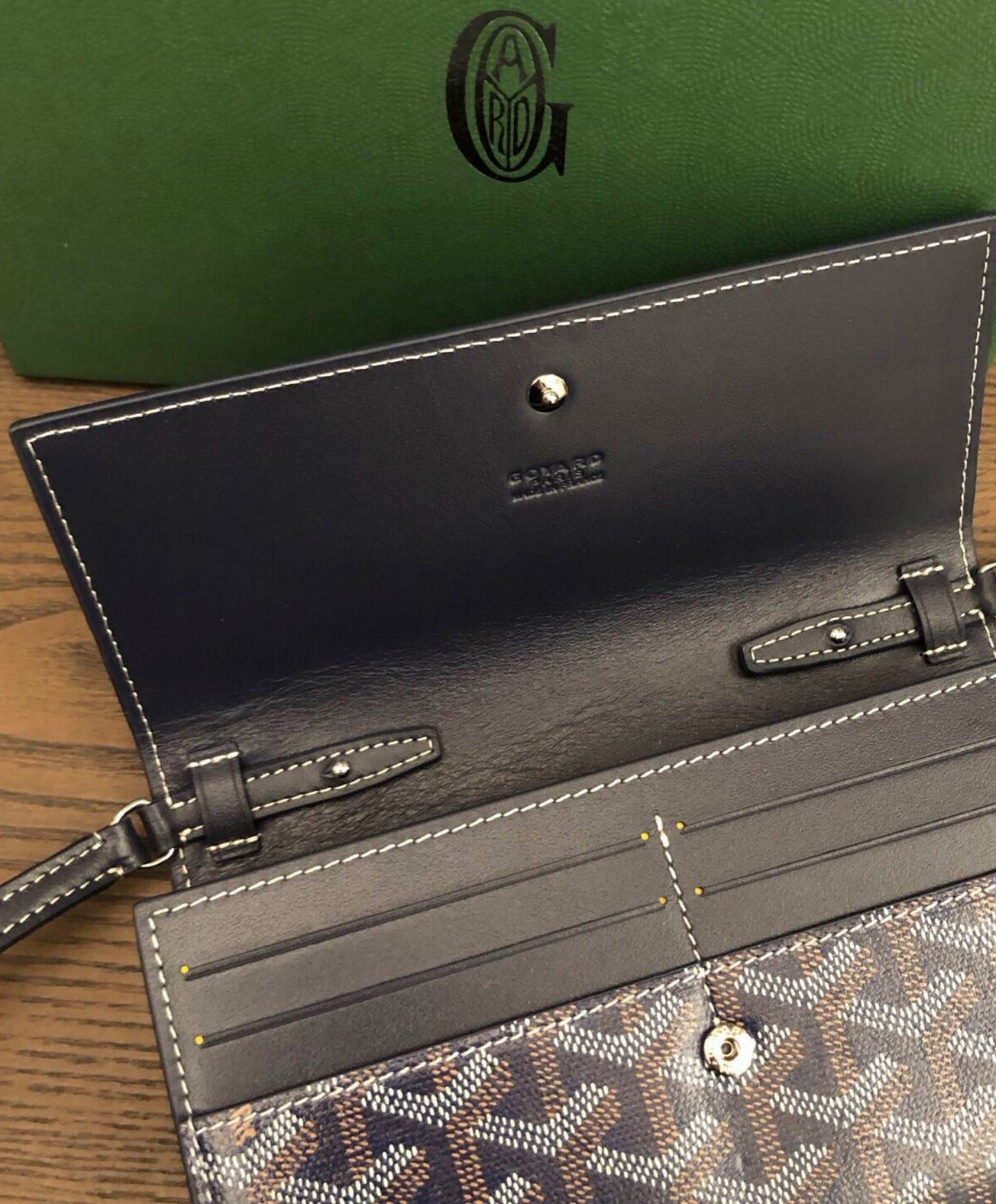 Varenne Continental Wallet