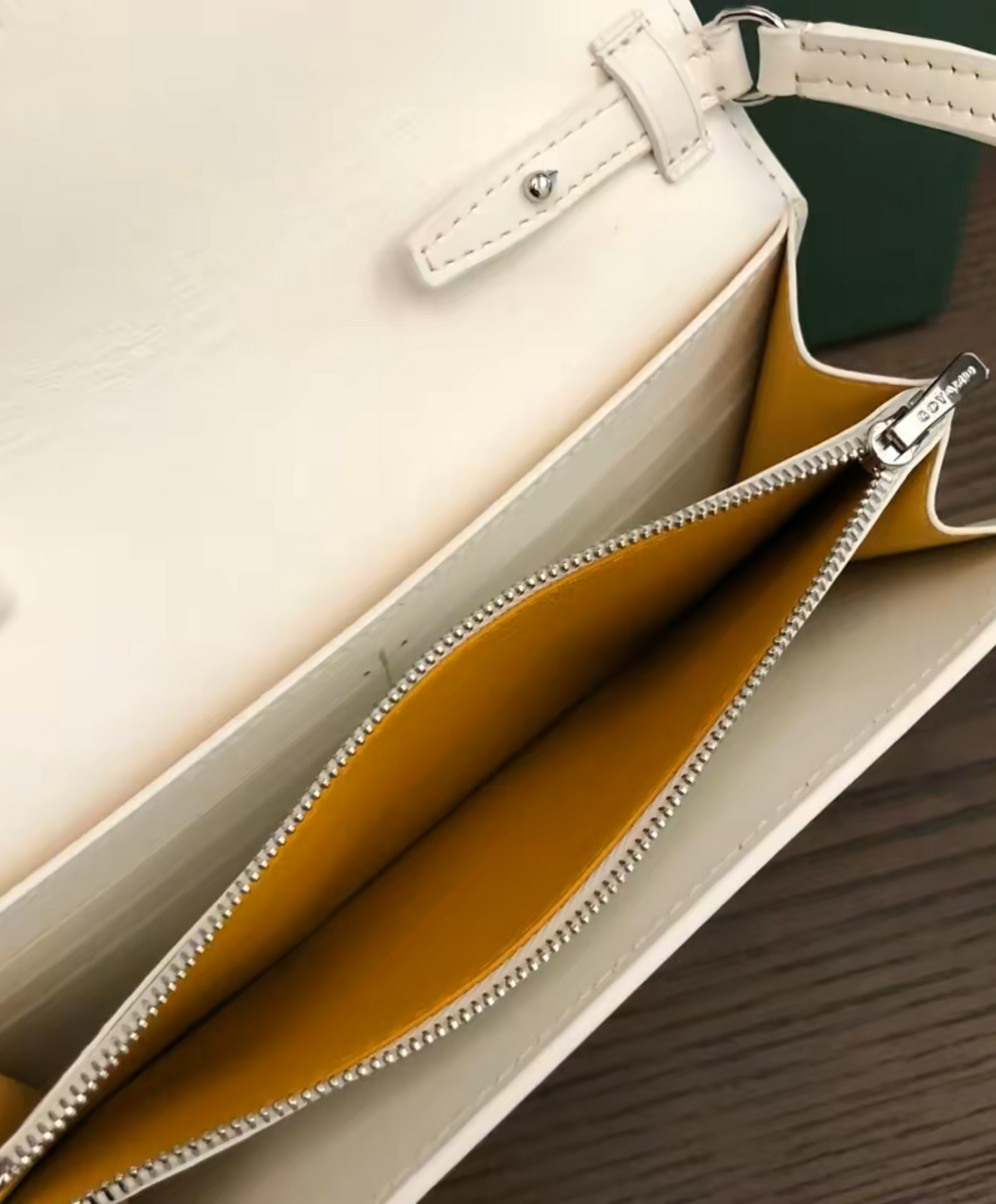 Varenne Continental Wallet