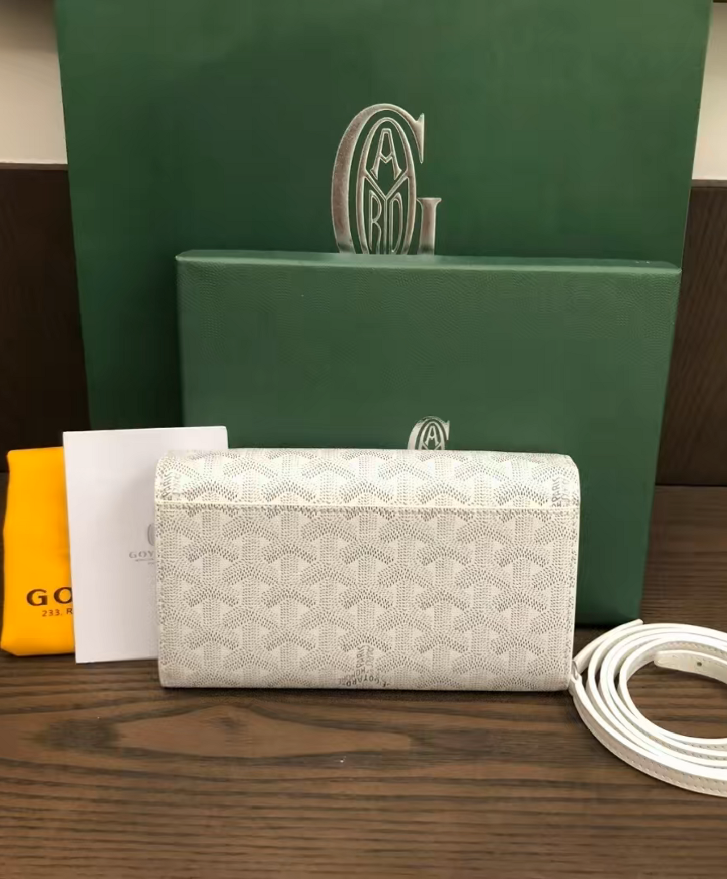 Varenne Continental Wallet