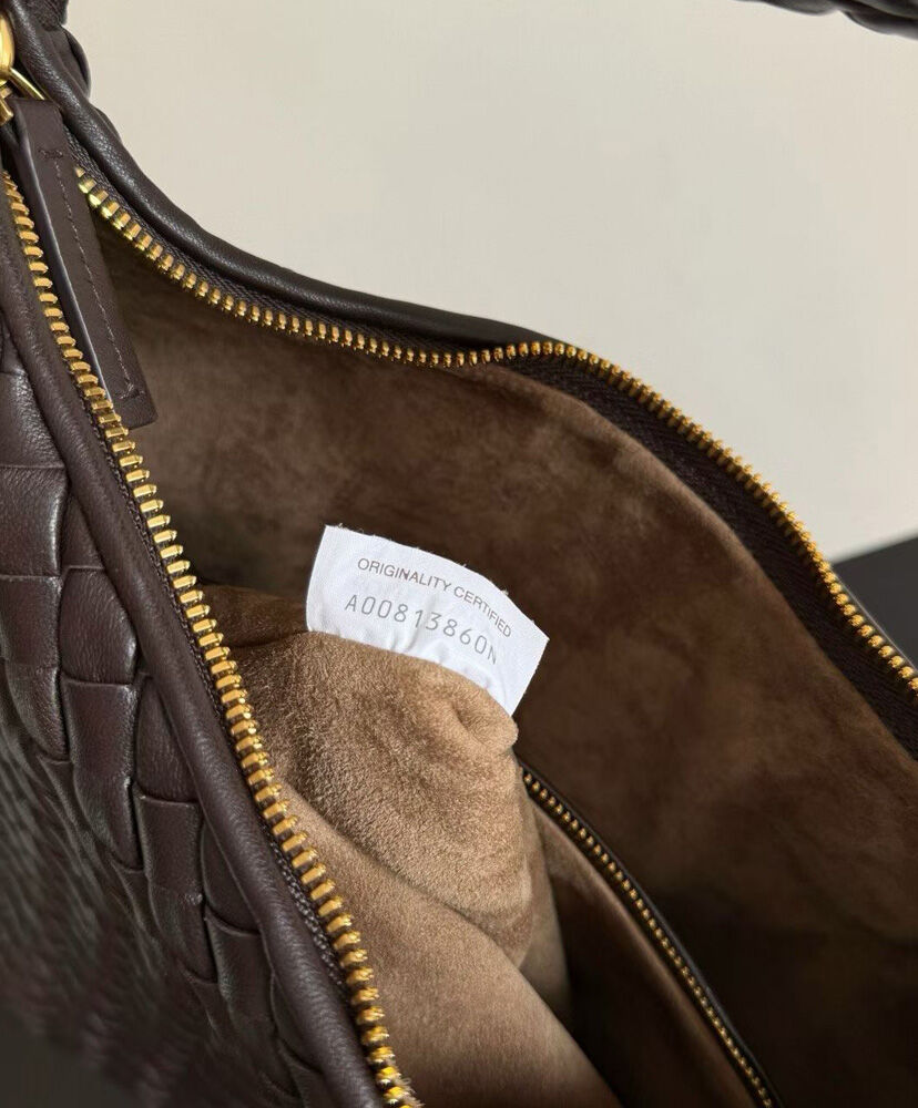 Veneta Intrecciato Medium Leather Shoulder Bag